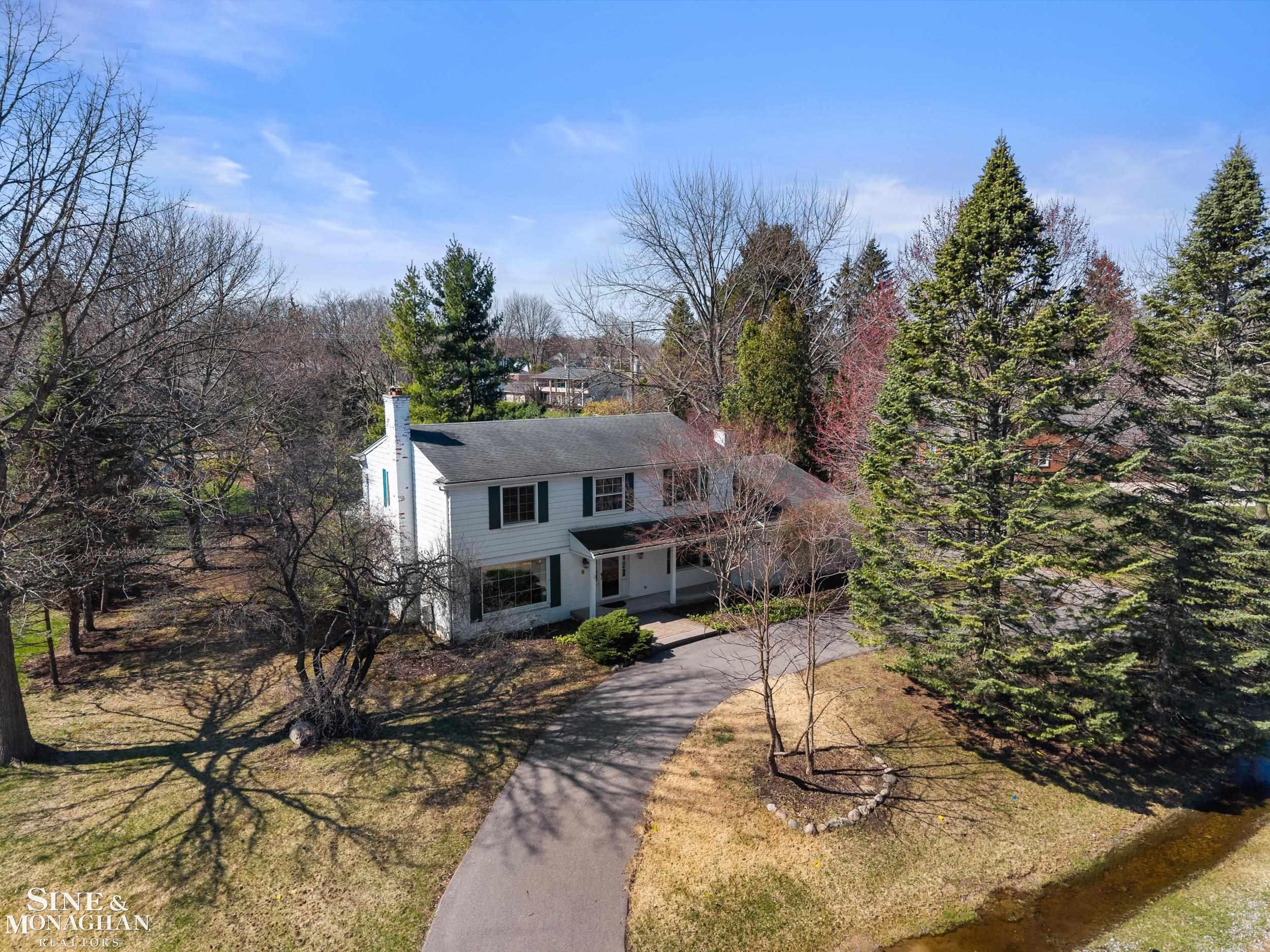 4663 Hedgewood Drive, Bloomfield Hills, MI 48301 — Photo 56