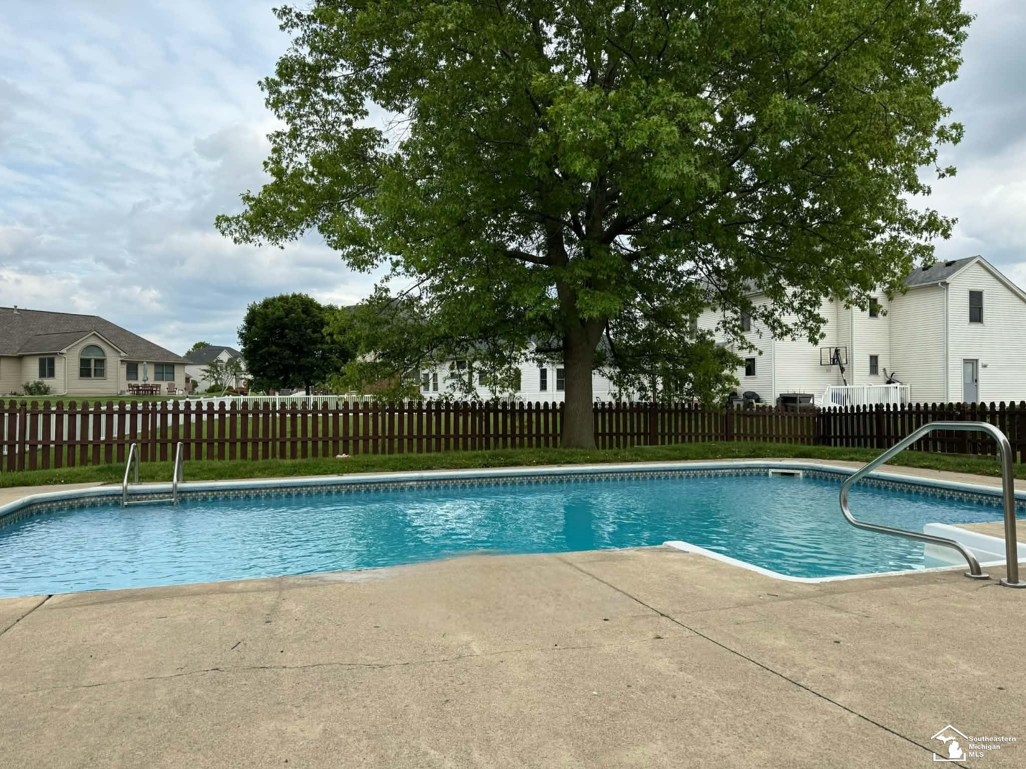 849 Regents Park, Monroe, MI 48161 — Photo 44