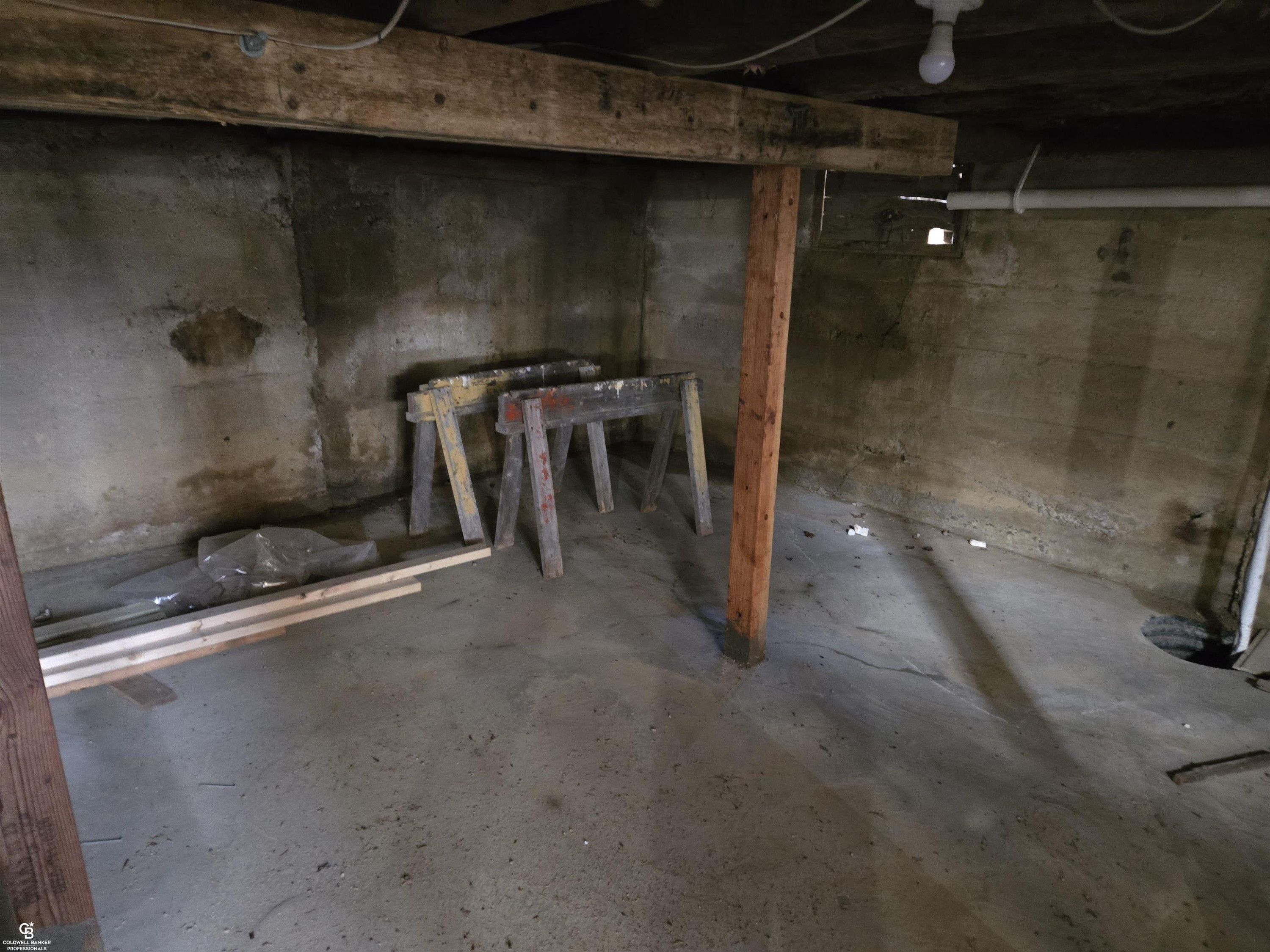 16433 Dudley Road, MI 48416 — Photo 9