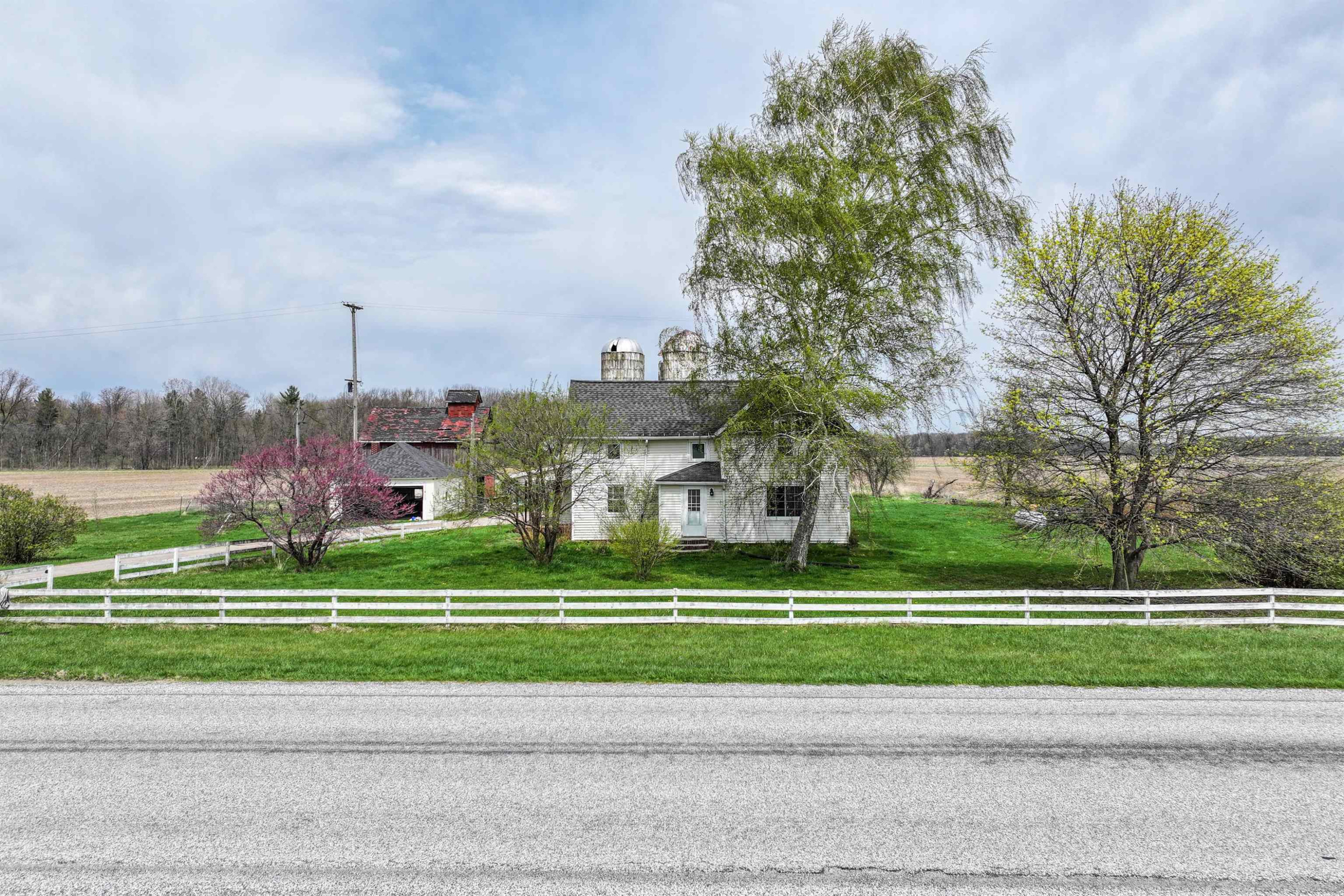 14274 W Gary Road, Chesaning, MI 48616 — Photo 2