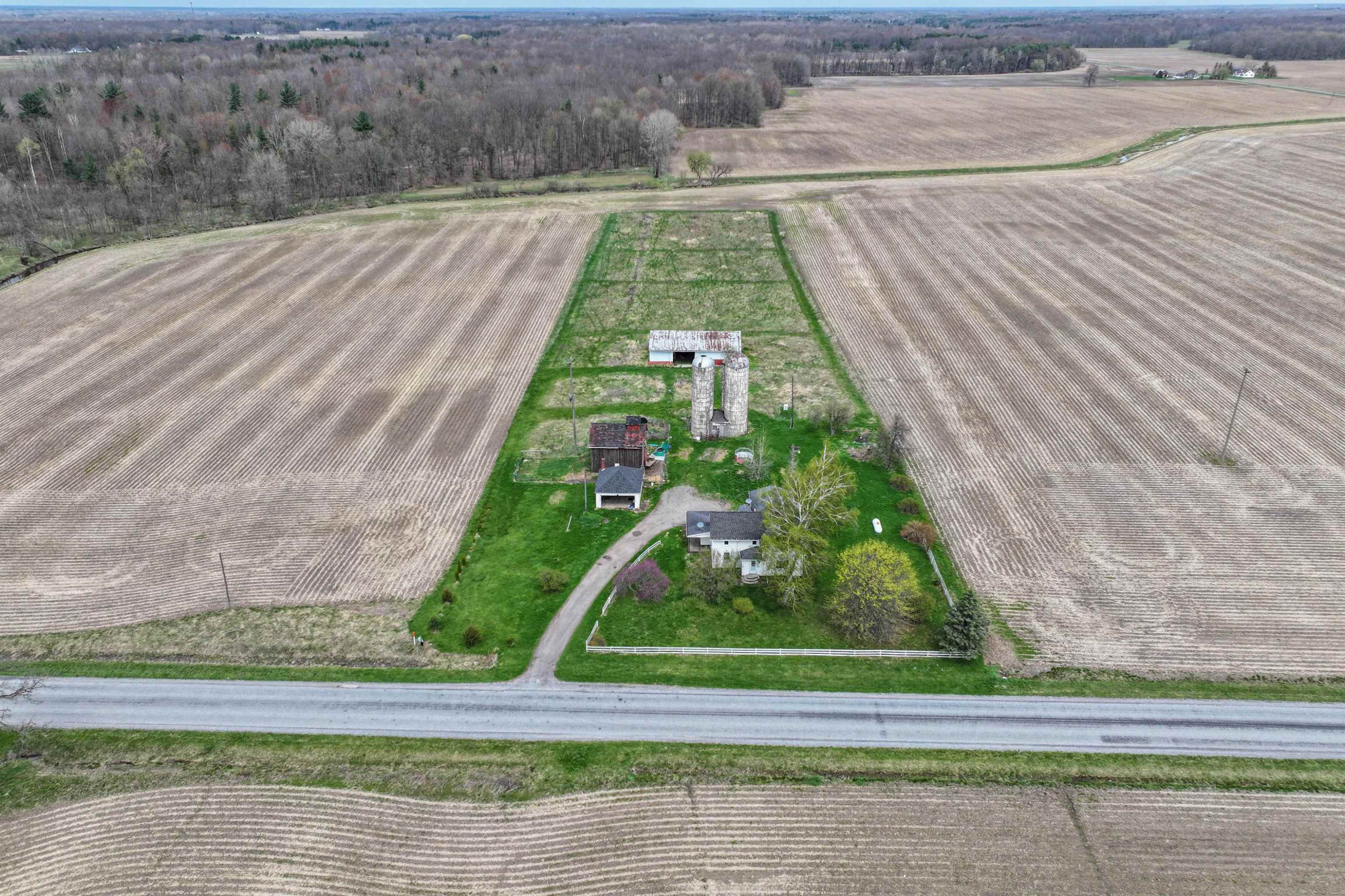 14274 W Gary Road, Chesaning, MI 48616 — Photo 25