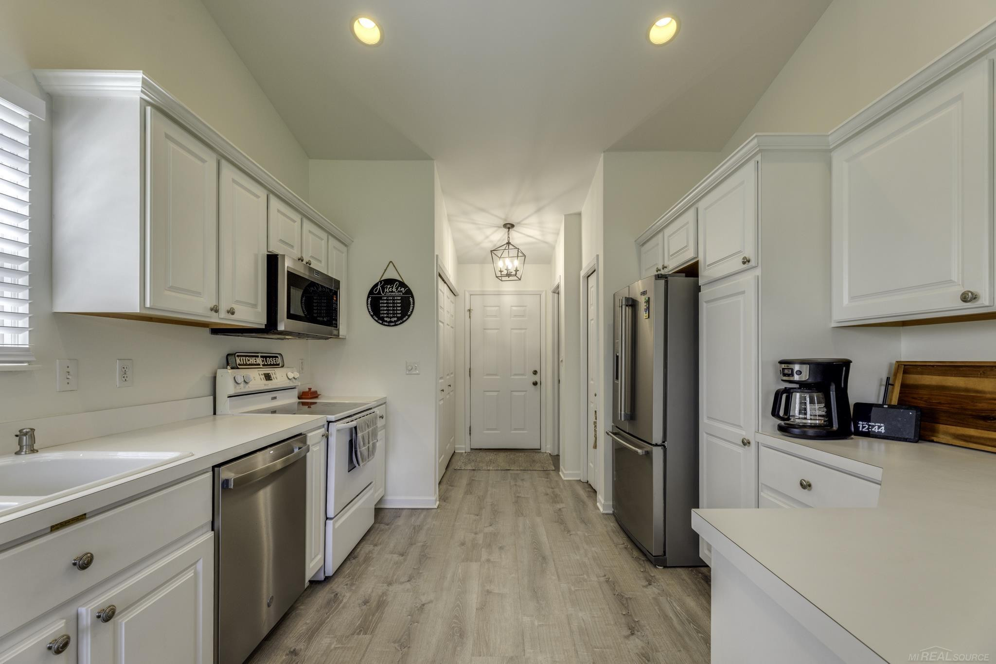 25 Rella Rae Street, Marysville, MI 48040 — Photo 12