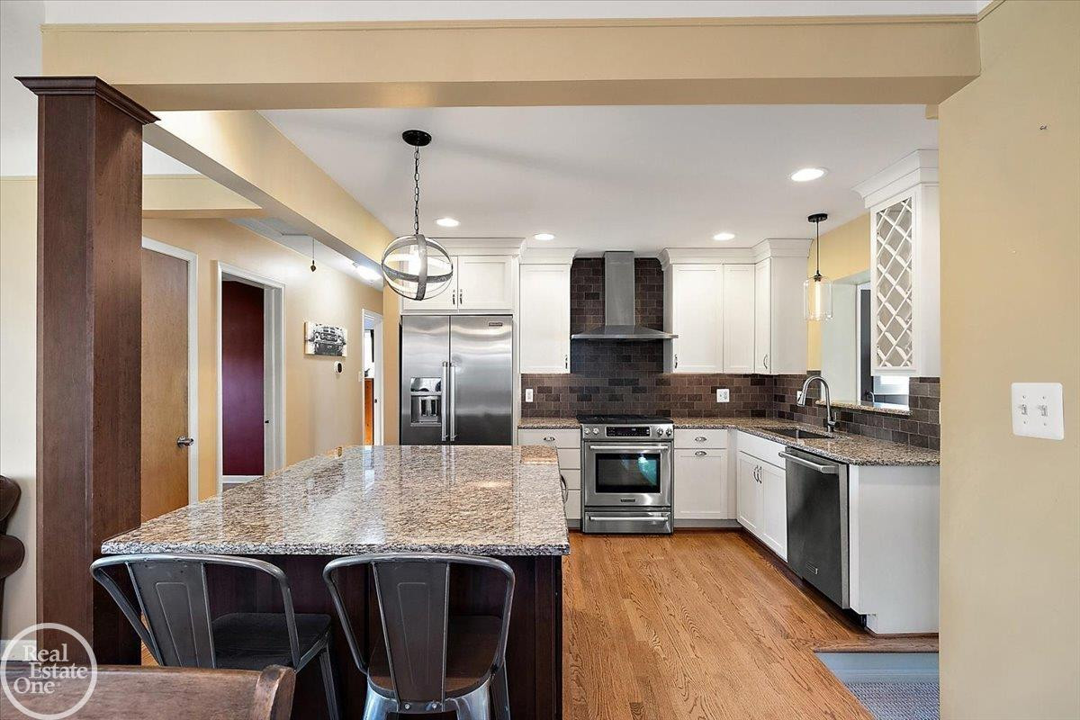 21720 Chalon Street, Saint Clair Shores, MI 48080 — Photo 24