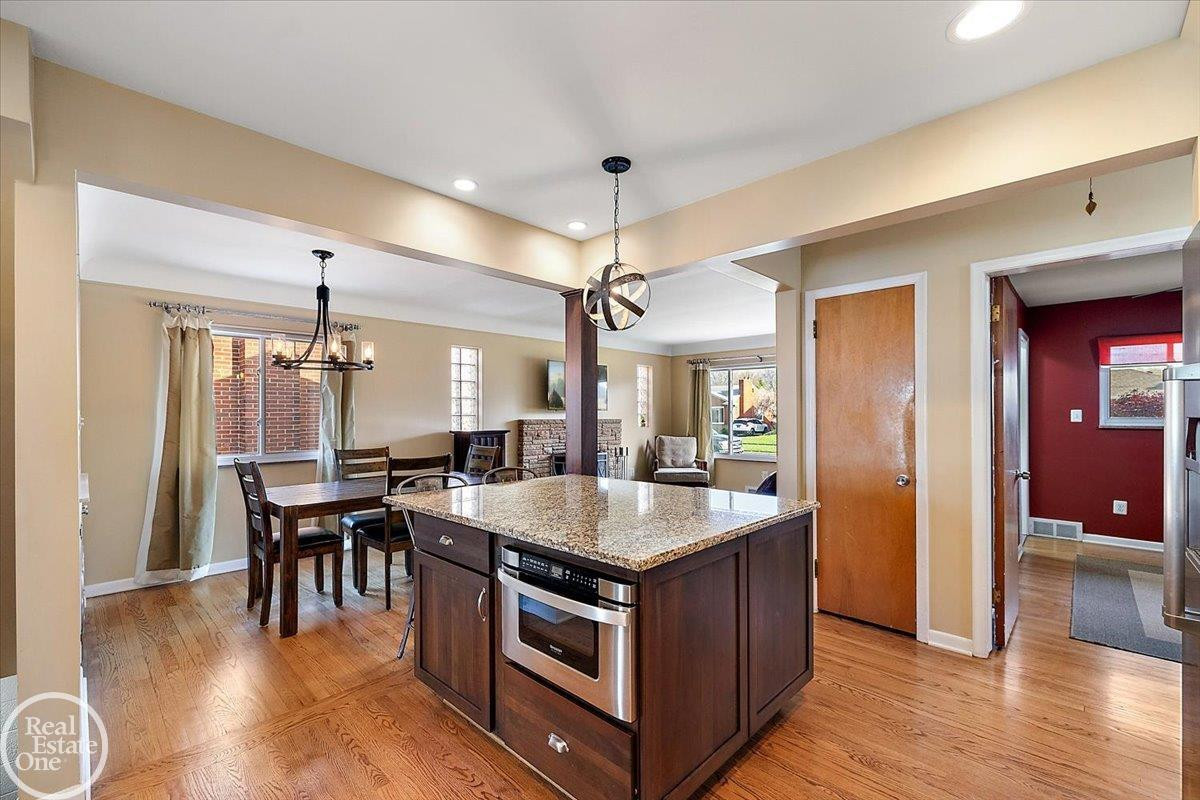 21720 Chalon Street, Saint Clair Shores, MI 48080 — Photo 27