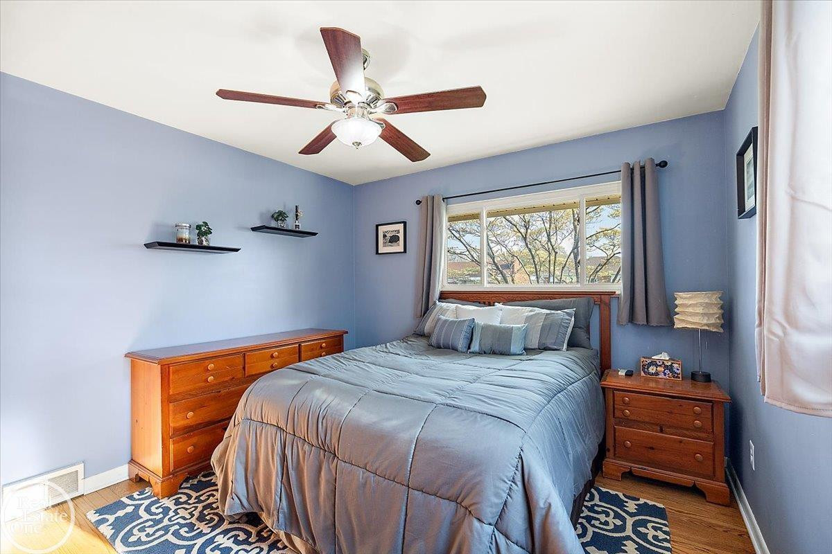 21720 Chalon Street, Saint Clair Shores, MI 48080 — Photo 39