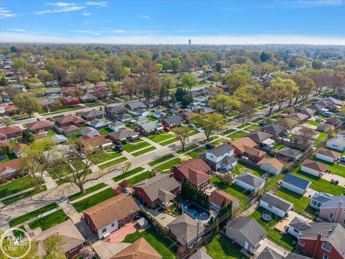 21720 Chalon Street, Saint Clair Shores, MI 48080 — Photo 56