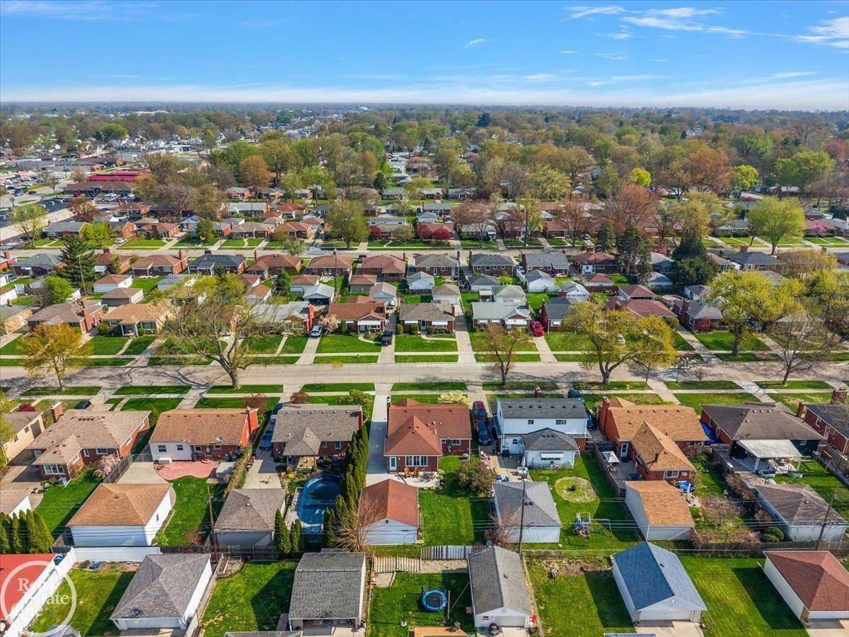 21720 Chalon Street, Saint Clair Shores, MI 48080 — Photo 58