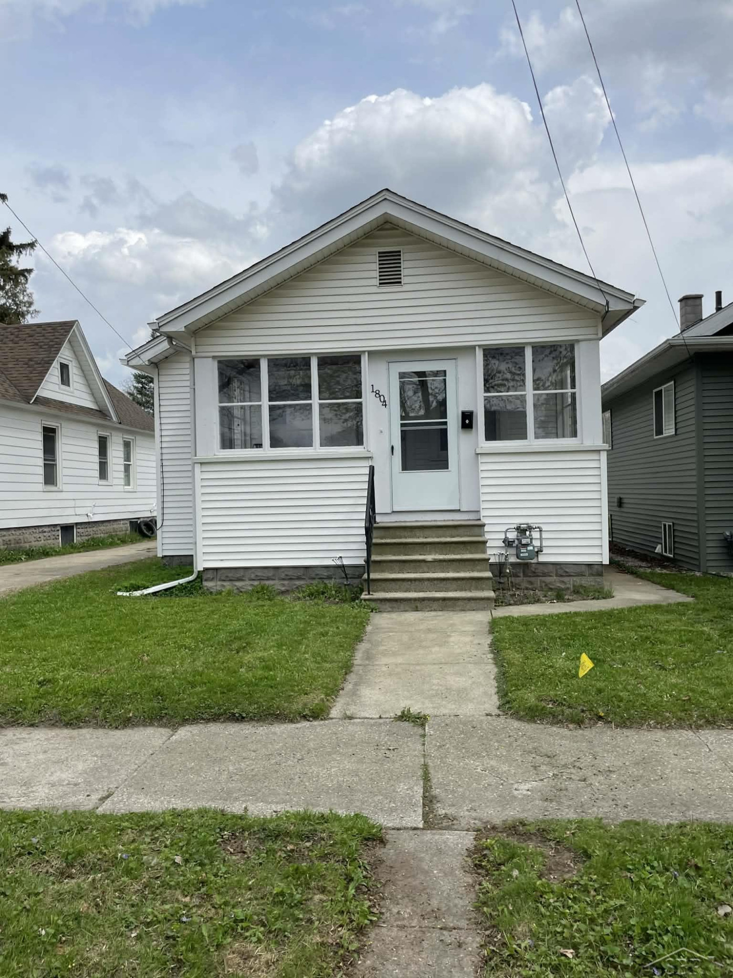 1804 N Charles Street, Saginaw, MI 48602 — front exterior