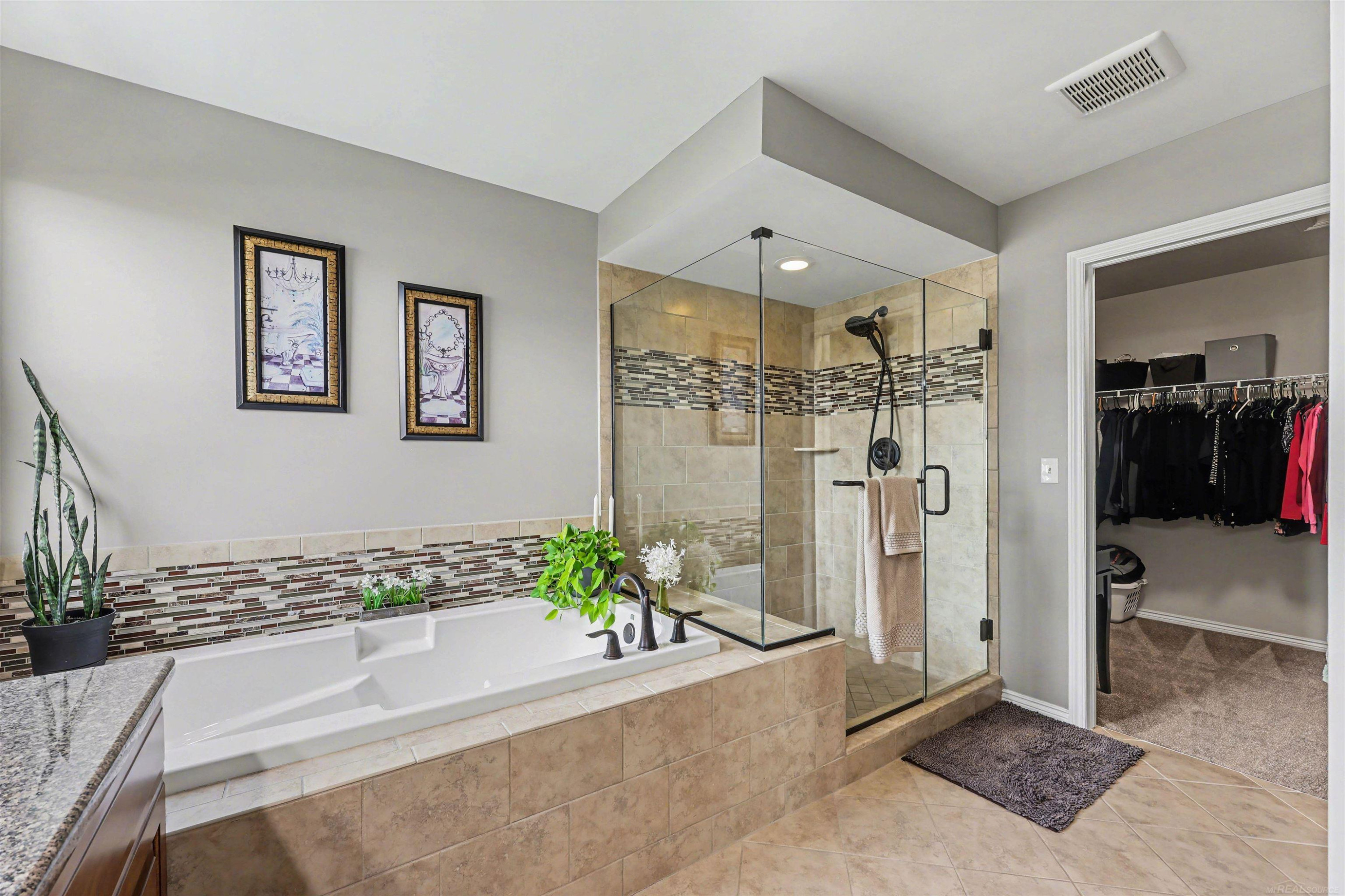 55381 Trevino Drive, Macomb, MI 48042 — Photo 19