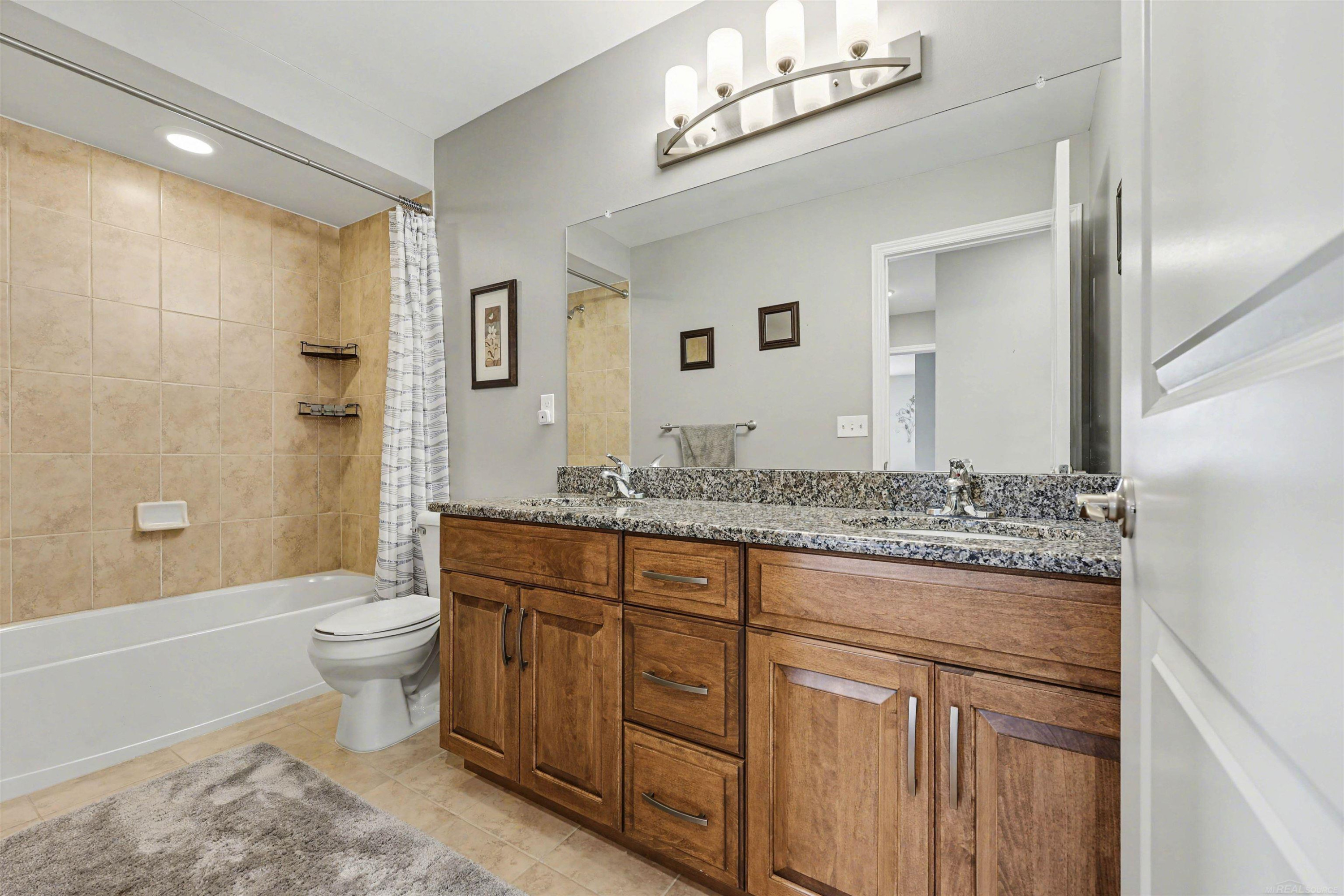55381 Trevino Drive, Macomb, MI 48042 — Photo 23
