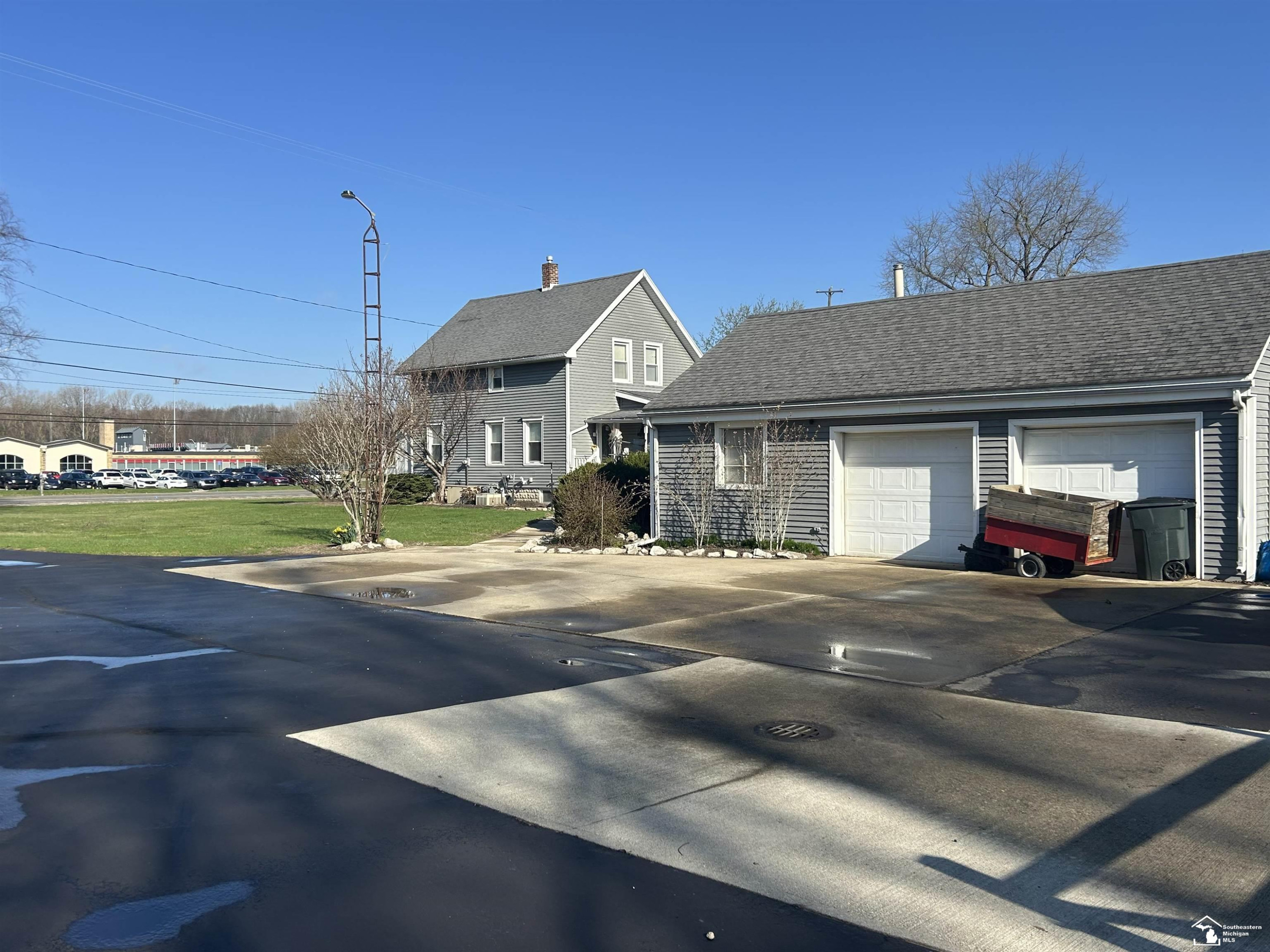 8256 Jackman Road, Temperance, MI 48182 — Photo 3