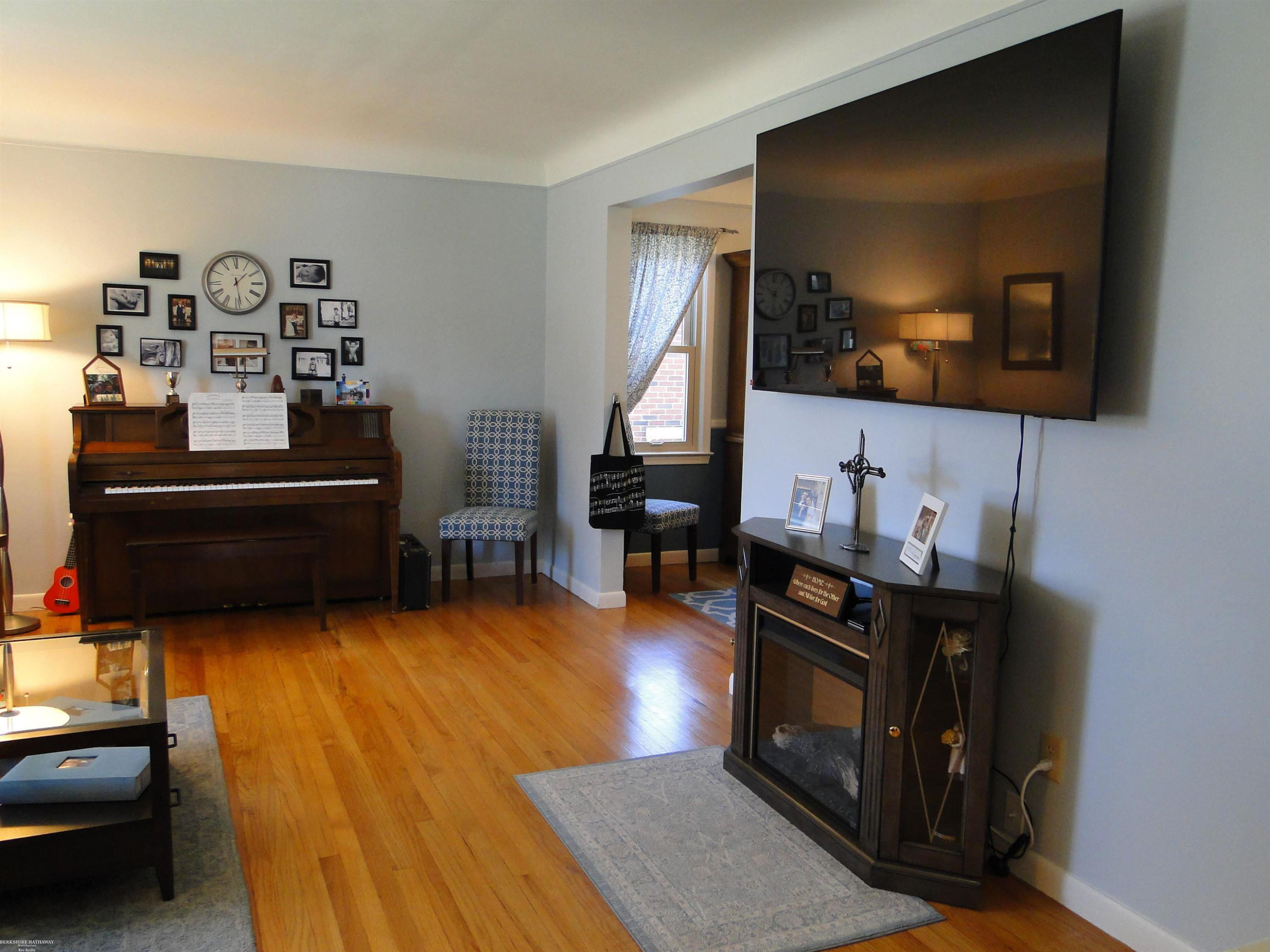 18307 Spring Ct N Court, Fraser, MI 48026 — Photo 12