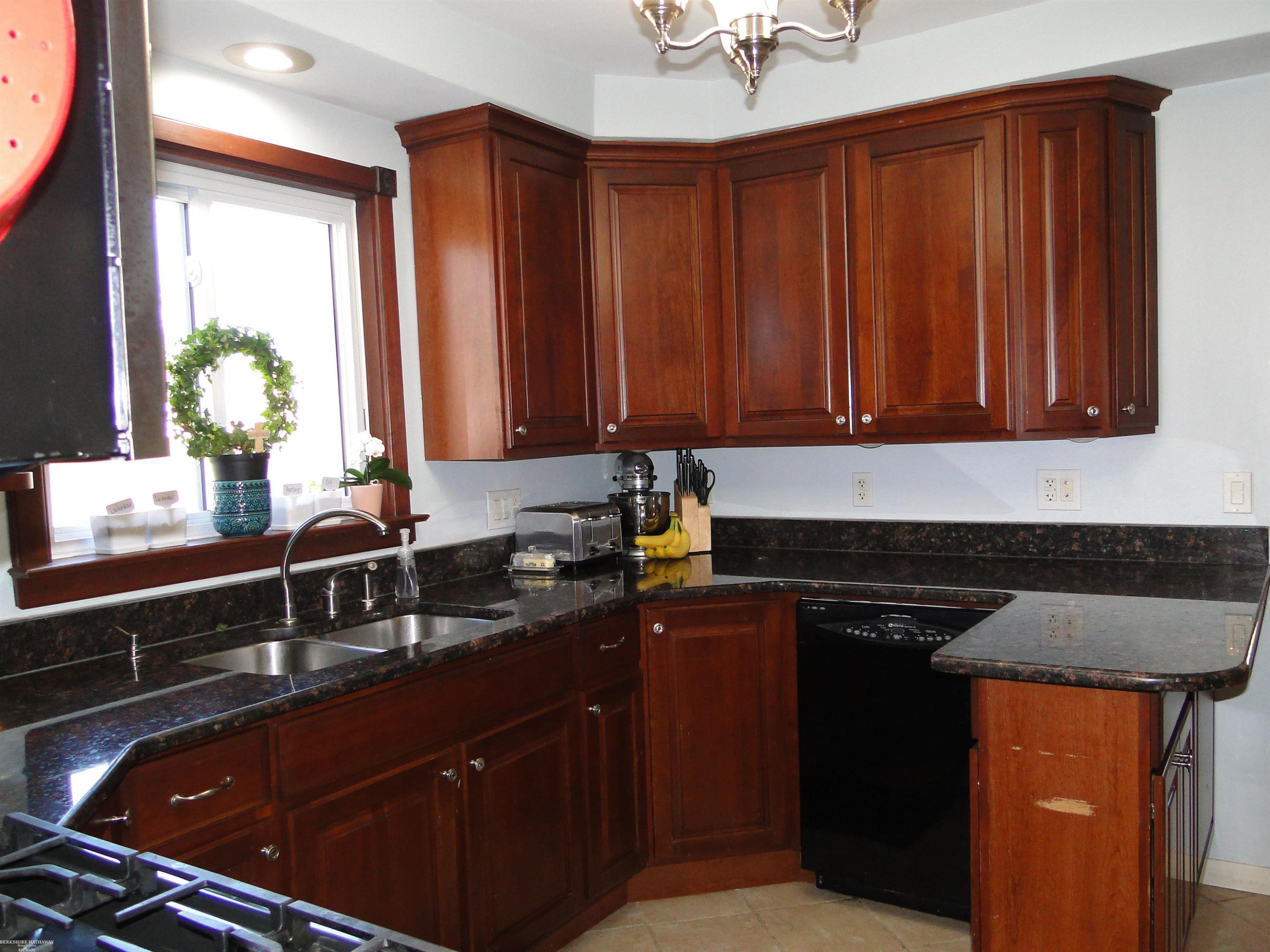 18307 Spring Ct N Court, Fraser, MI 48026 — Photo 17