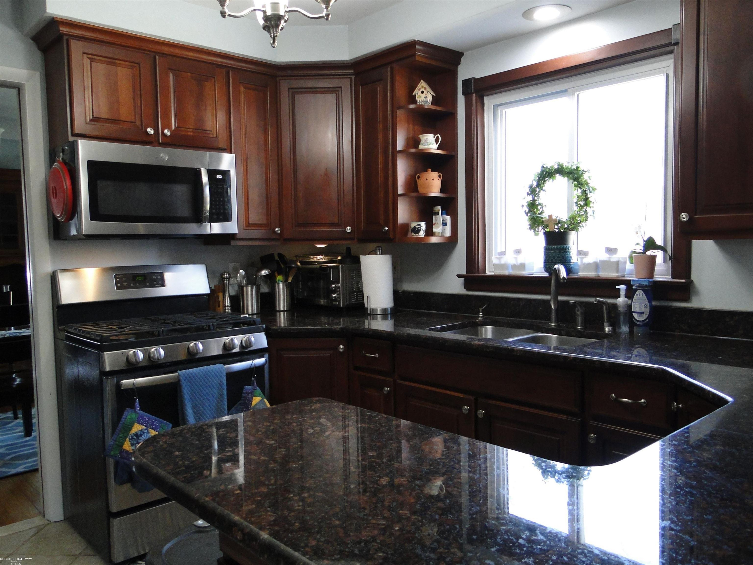 18307 Spring Ct N Court, Fraser, MI 48026 — Photo 19