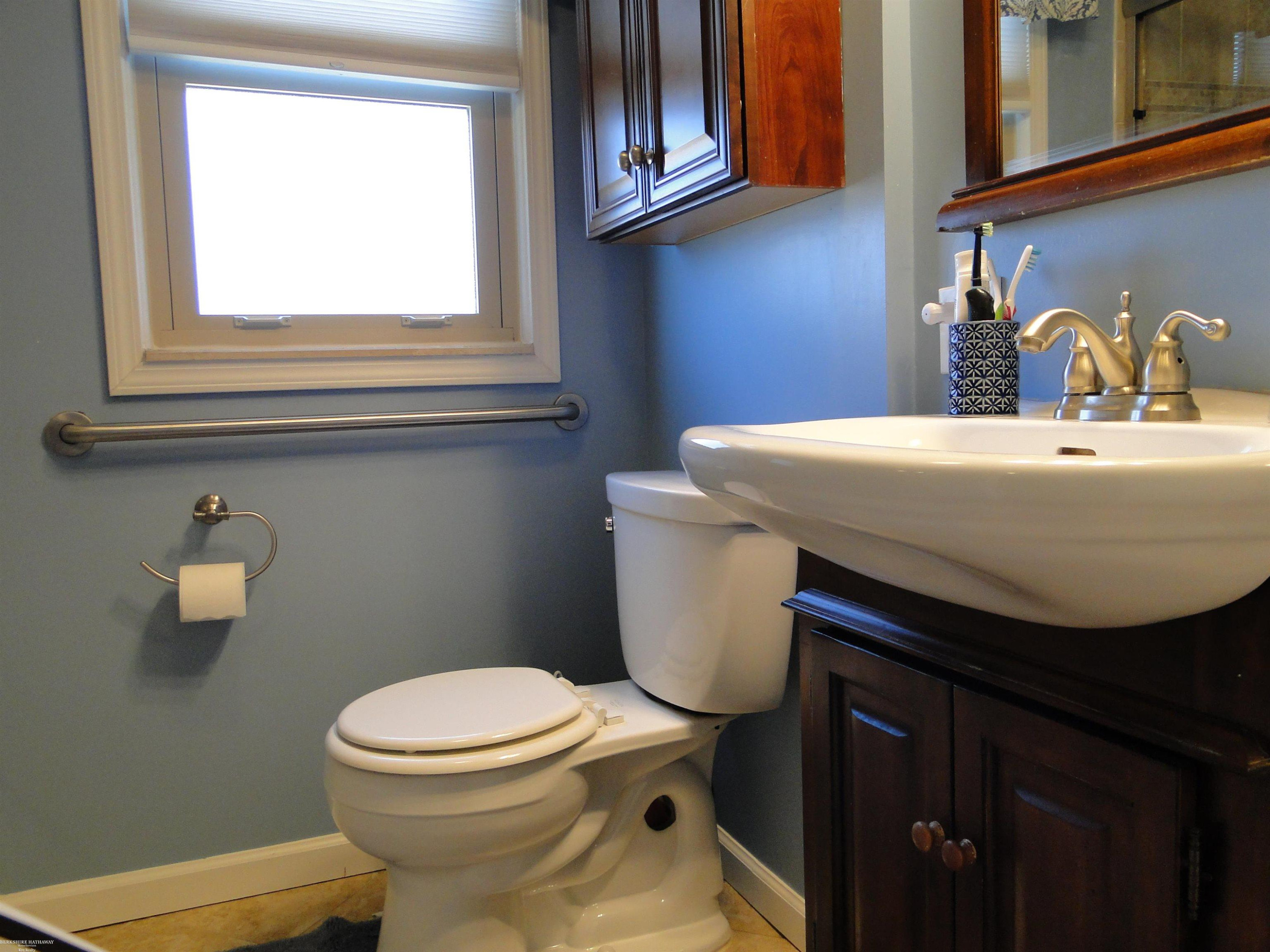 18307 Spring Ct N Court, Fraser, MI 48026 — Photo 44
