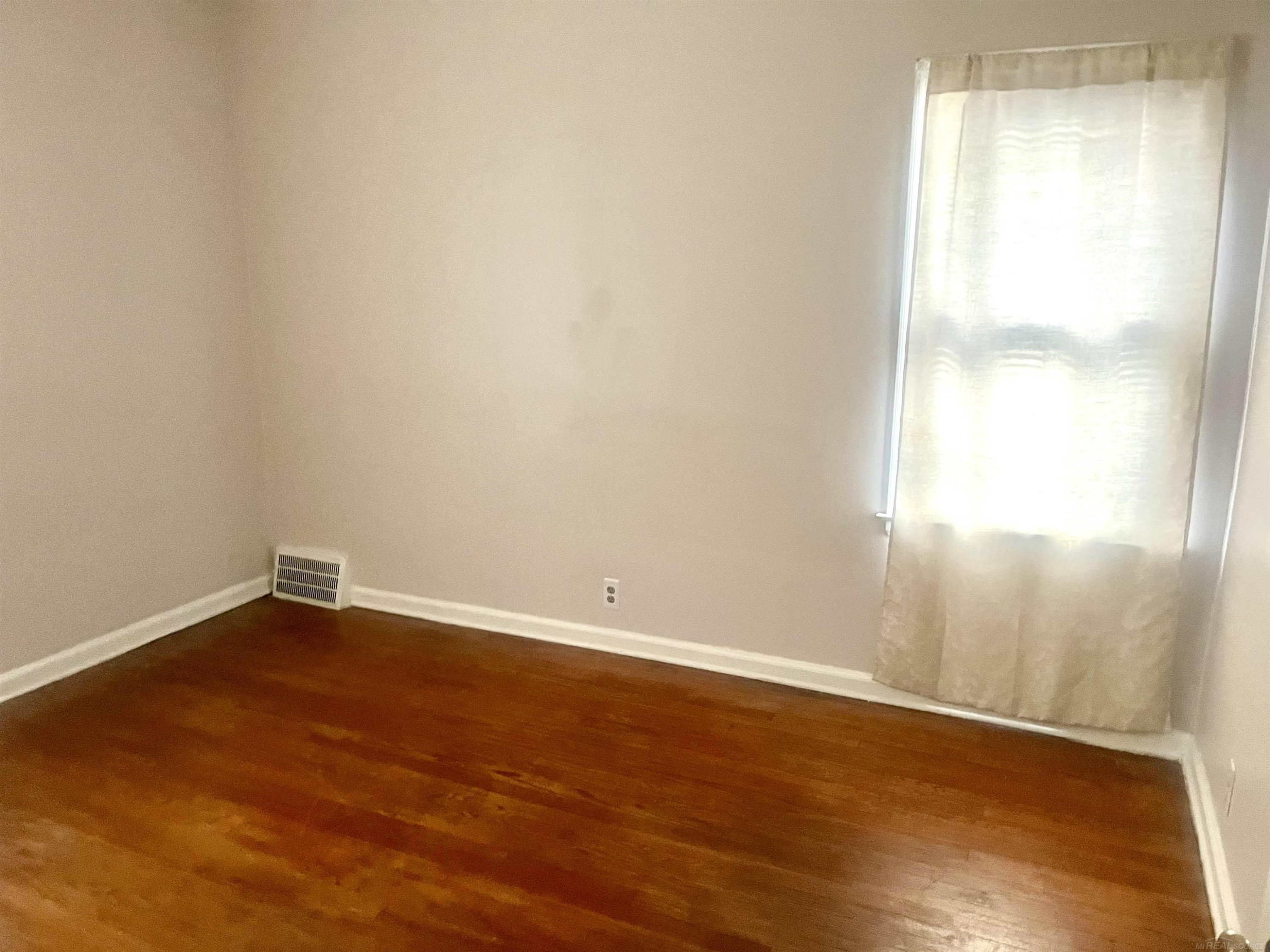 20577 Fairport Street, Detroit, MI 48205 — Photo 8