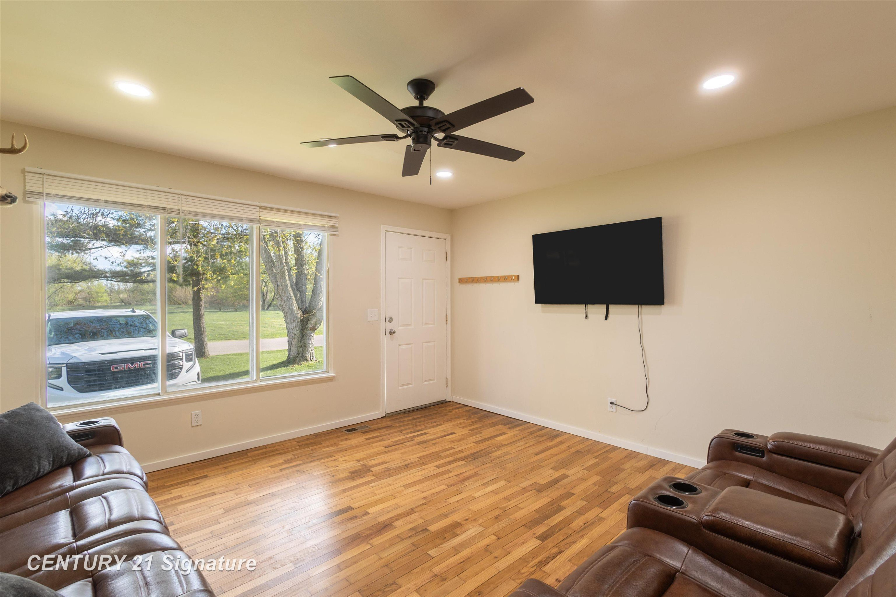 419 E Water Street, Vernon, MI 48476 — Photo 10