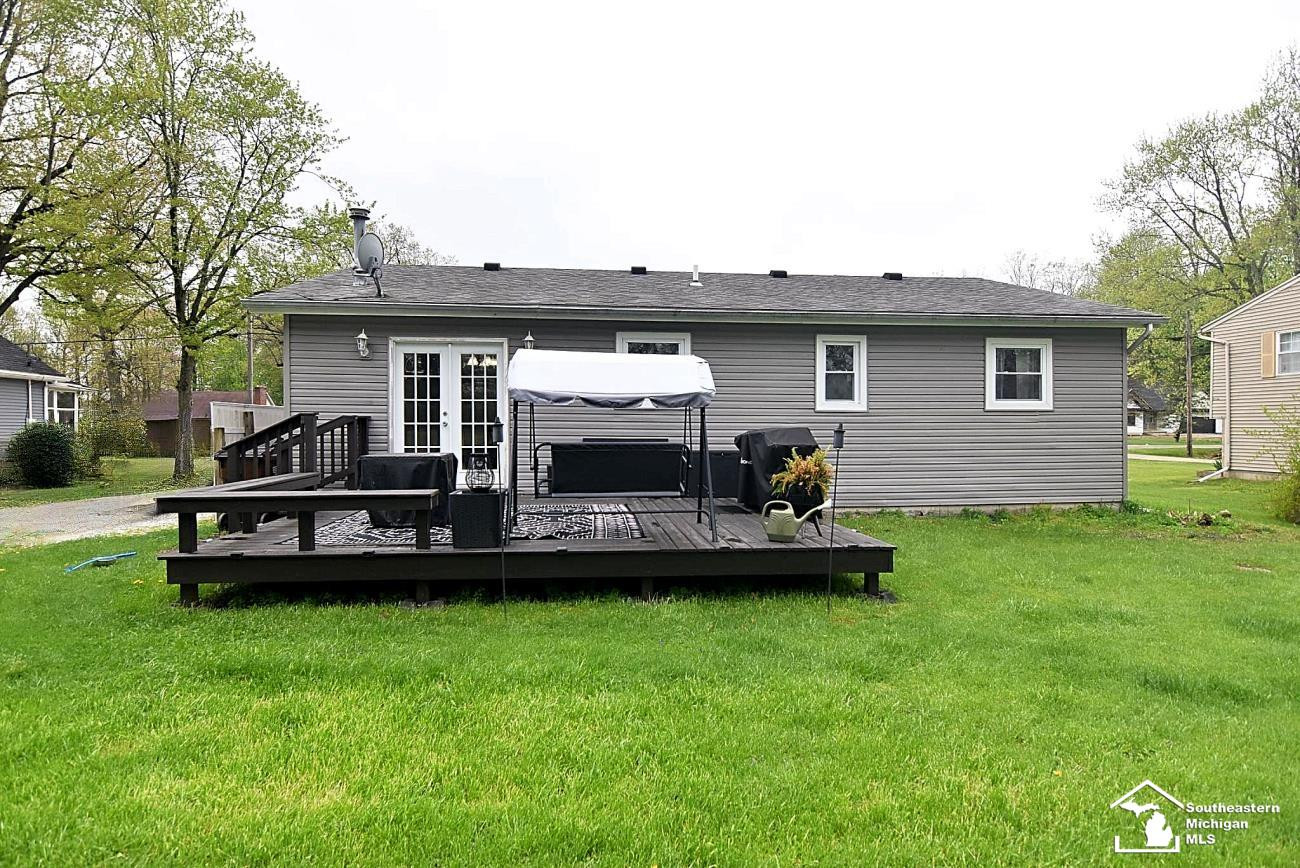 7050 Maplewood Drive, Temperance, MI 48182 — Photo 5