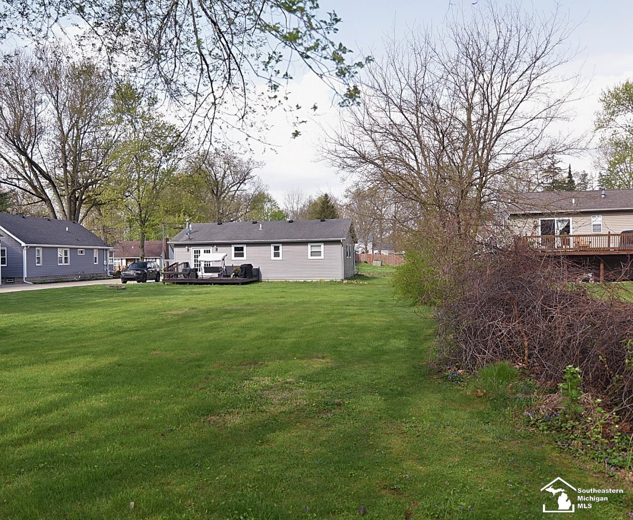7050 Maplewood Drive, Temperance, MI 48182 — Photo 11