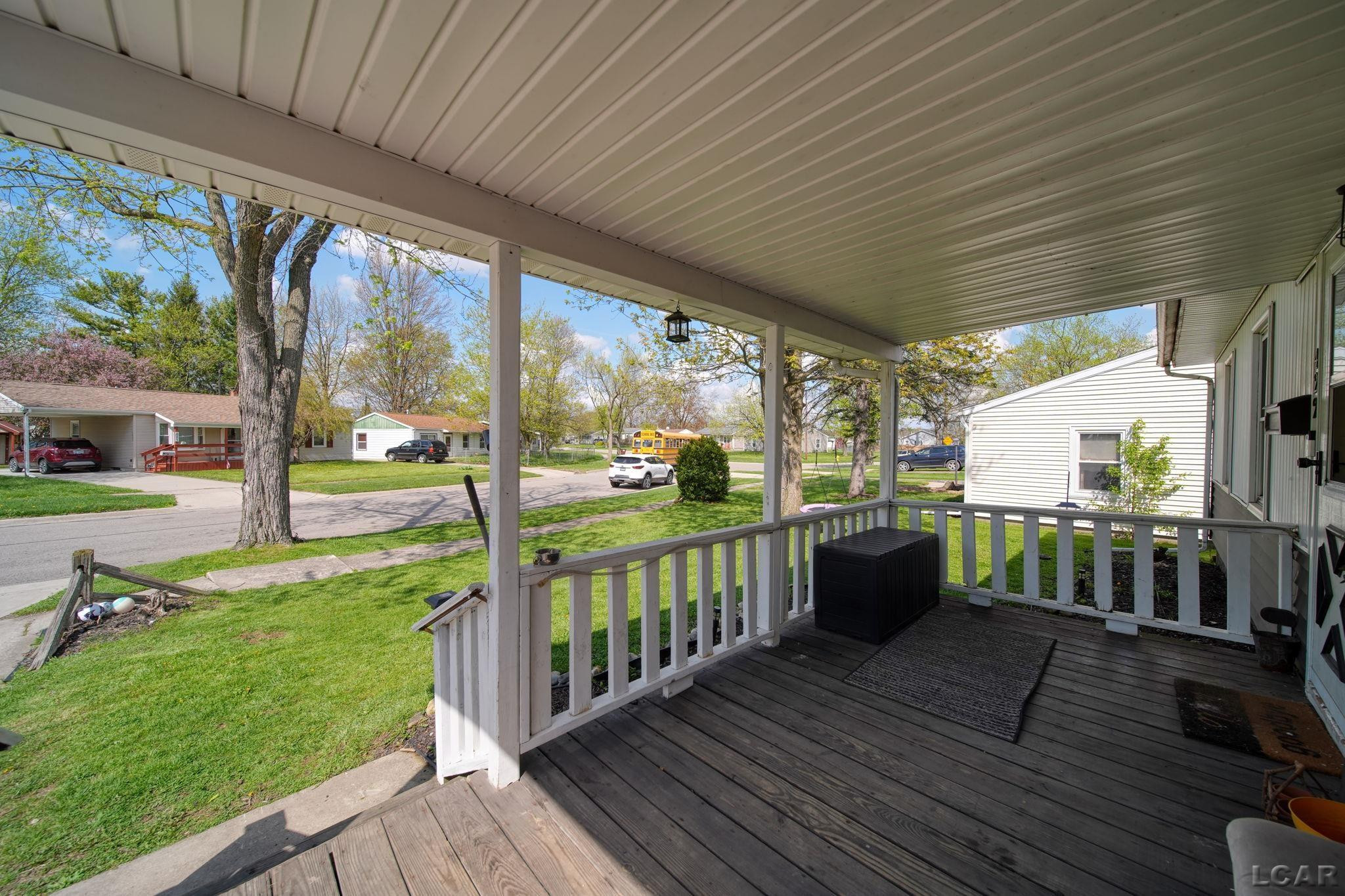 422 May Drive, Adrian, MI 49221 — Photo 3