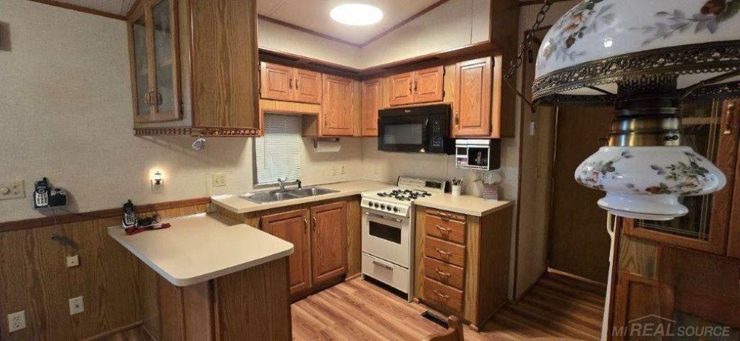 5200 Cambridge Drive, Lexington, MI 48450 — Photo 14