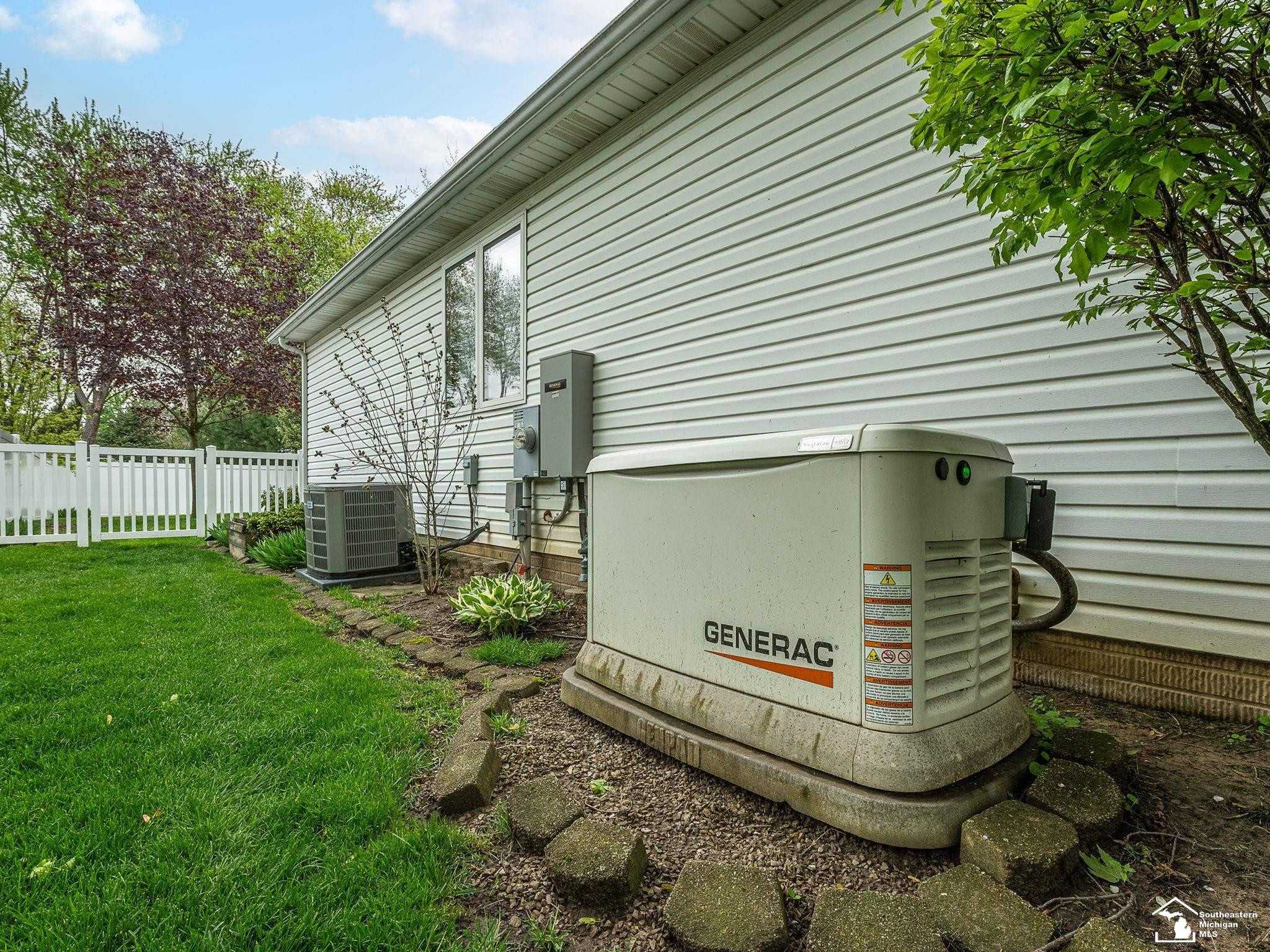 14353 Canterbury Lane, Monroe, MI 48161 — Photo 11
