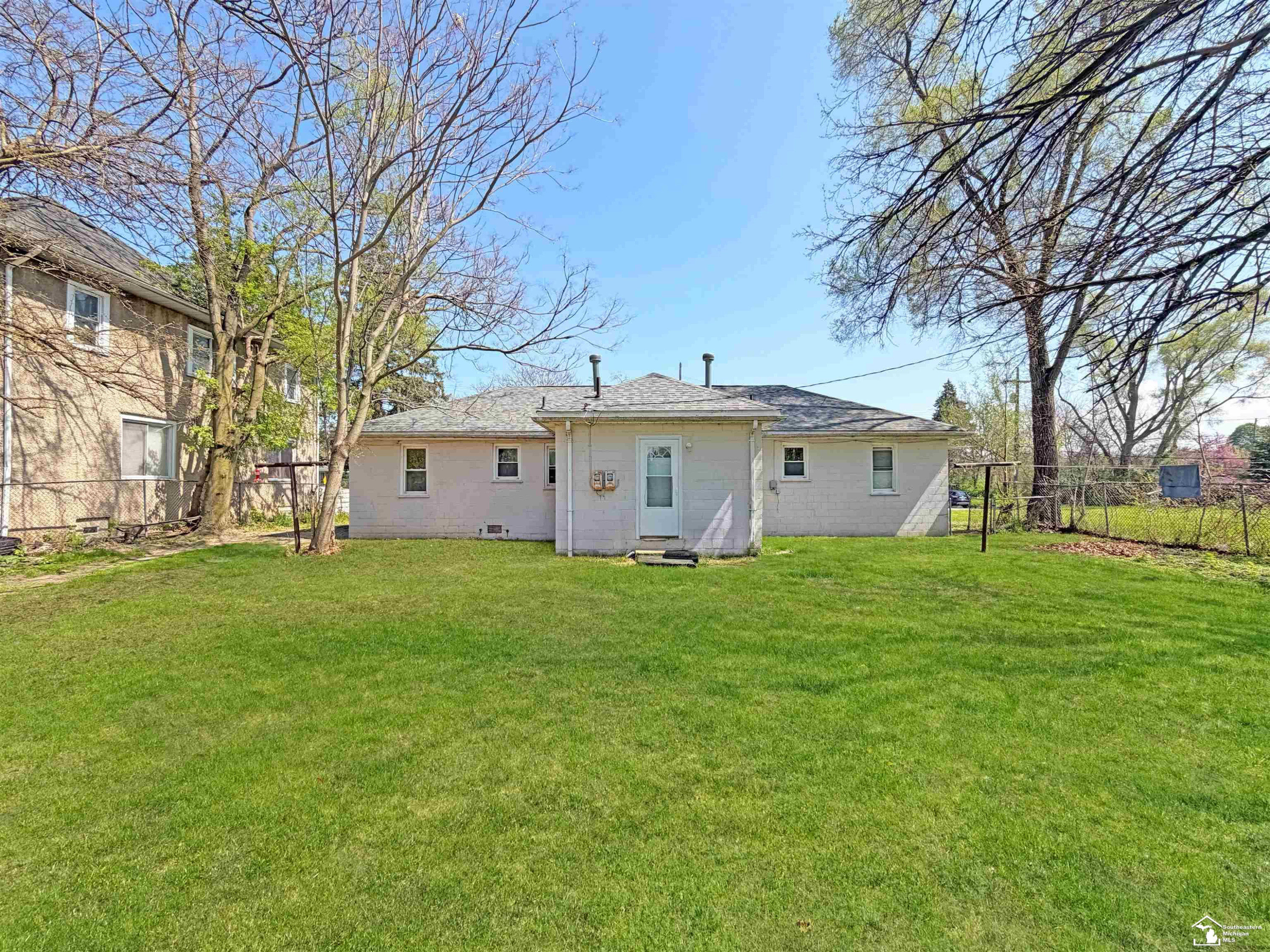 622 Church Street, Monroe, MI 48161 — Photo 2