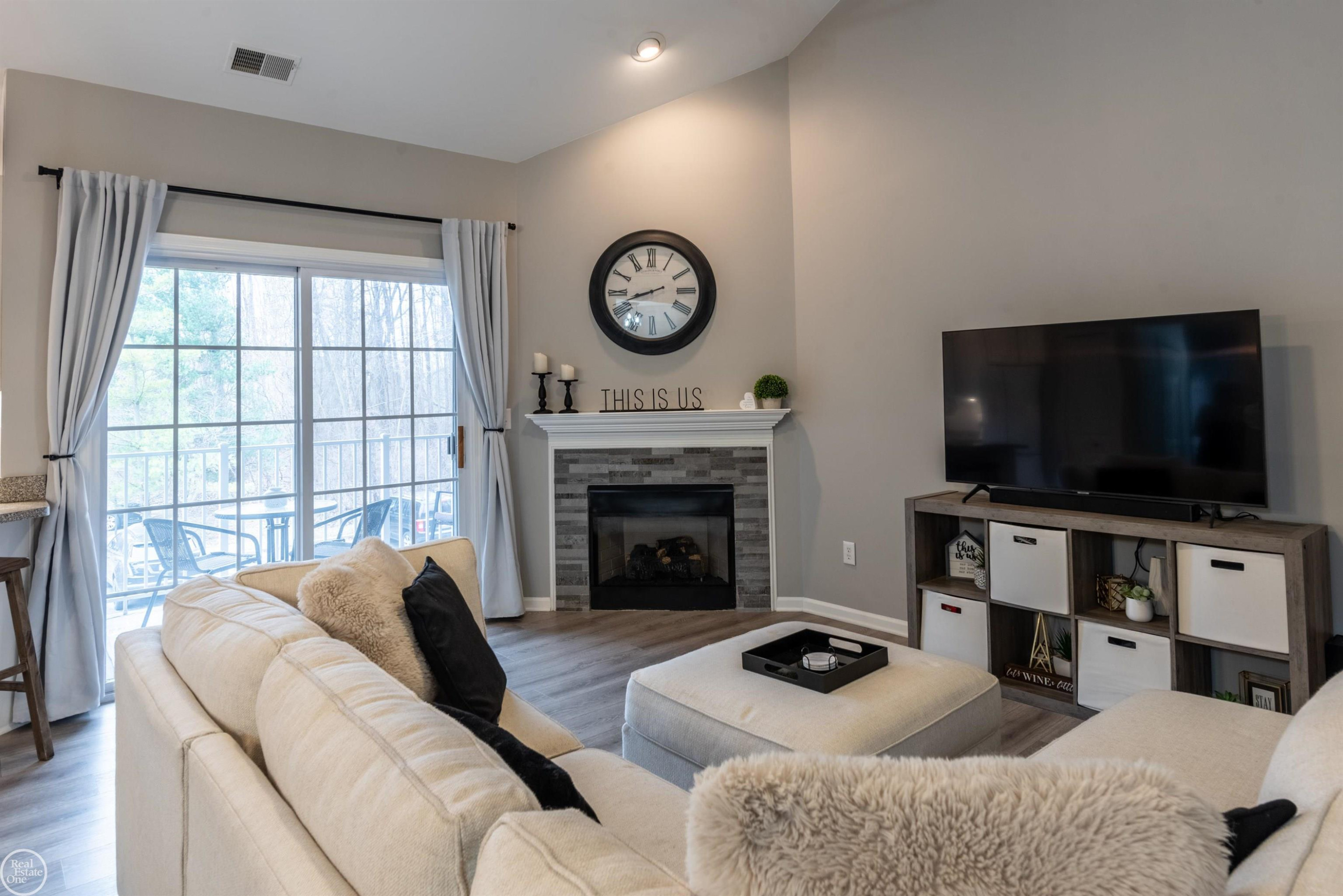 25660 S Maritime Circle, MI — Photo 6