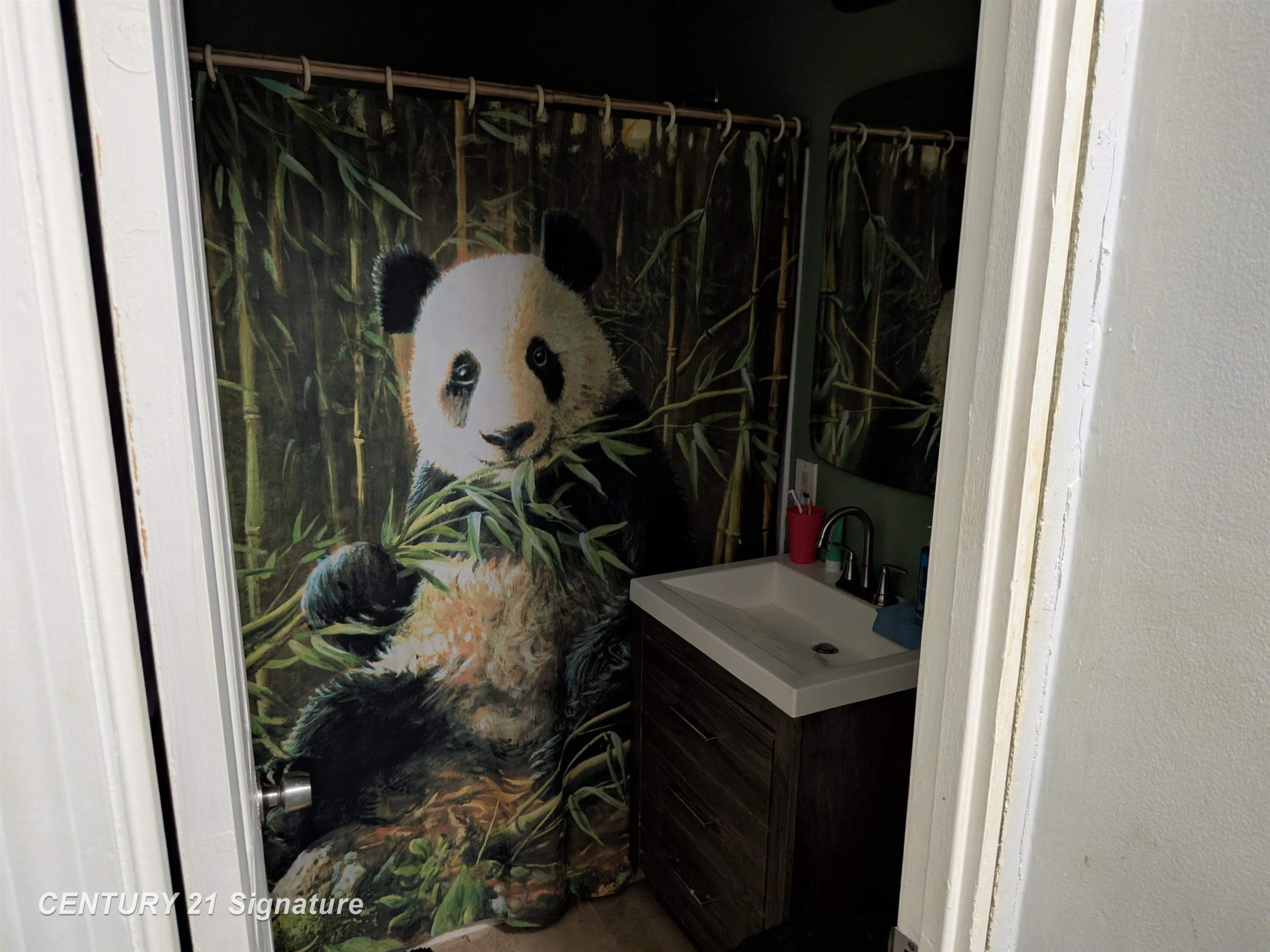 717 Huron Street, Flint, MI 48507 — Photo 6