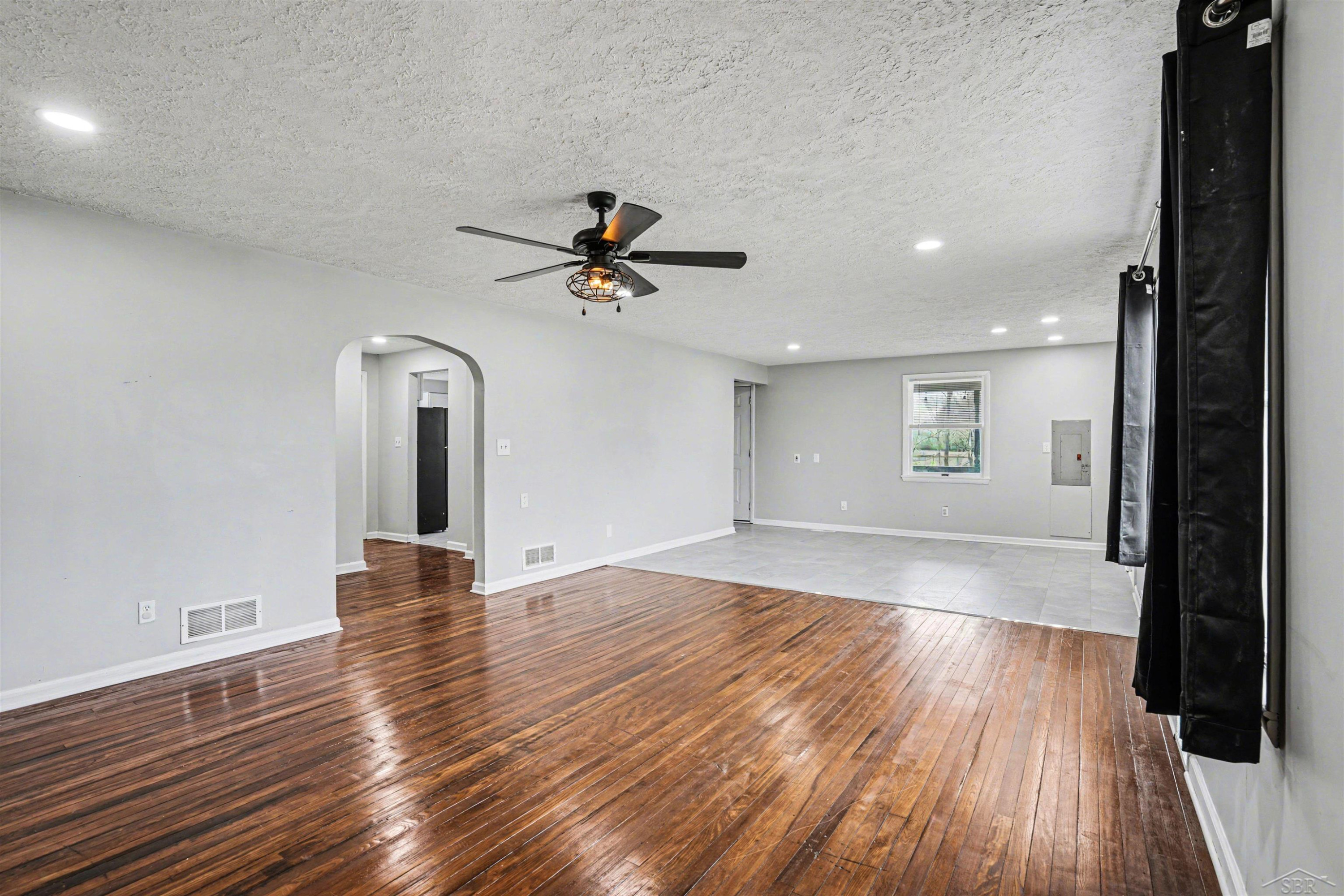 2695 S Center Road, Saginaw, MI 48609 — Photo 5