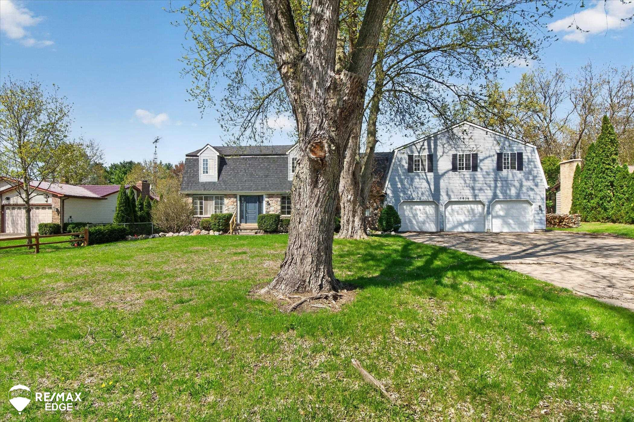 8454 Wesley Drive, Flushing, MI 48433 — Photo 3