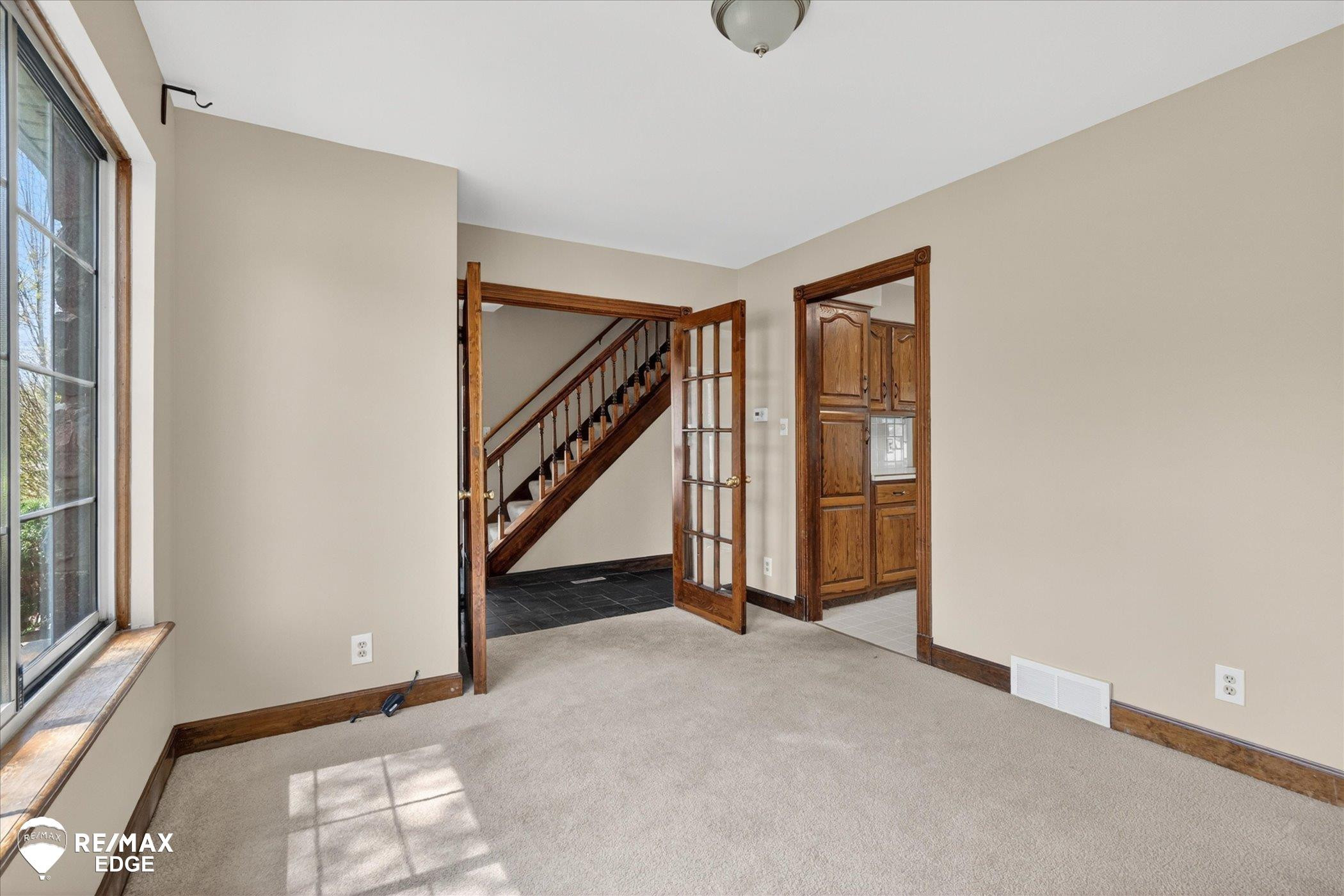 8454 Wesley Drive, Flushing, MI 48433 — Photo 10