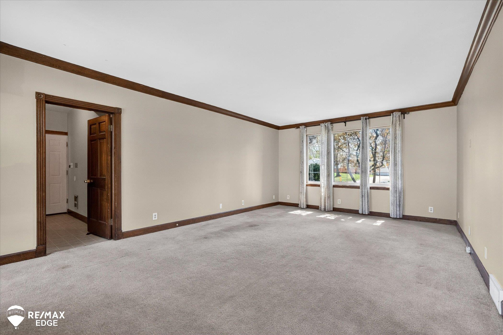 8454 Wesley Drive, Flushing, MI 48433 — Photo 17