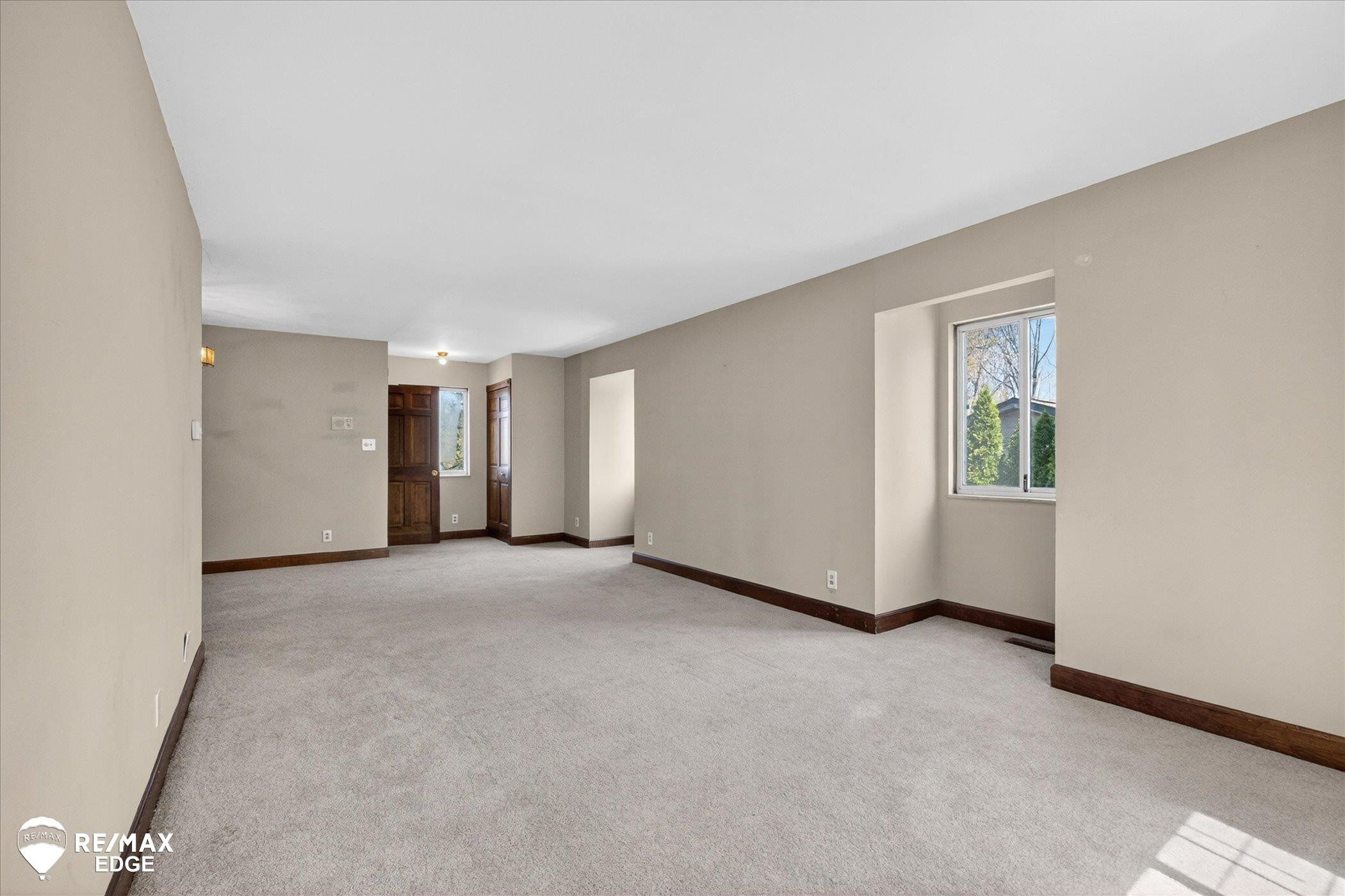 8454 Wesley Drive, Flushing, MI 48433 — Photo 28