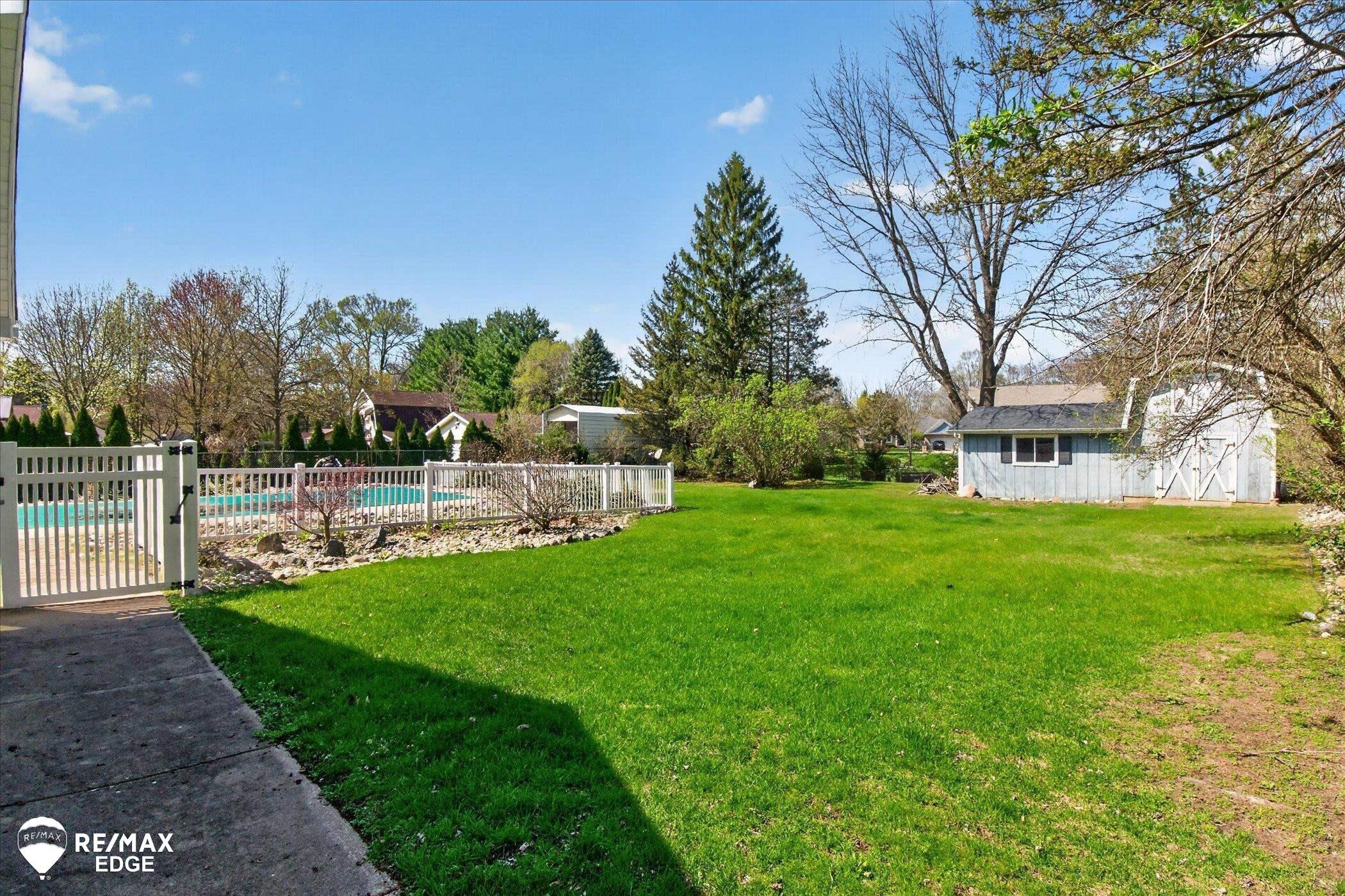 8454 Wesley Drive, Flushing, MI 48433 — Photo 59