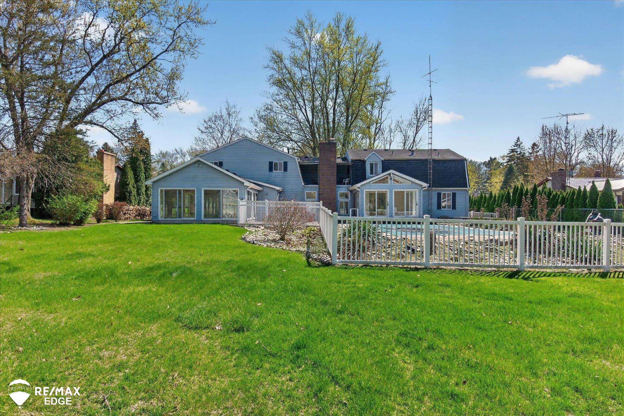 8454 Wesley Drive, Flushing, MI 48433 — Photo 65