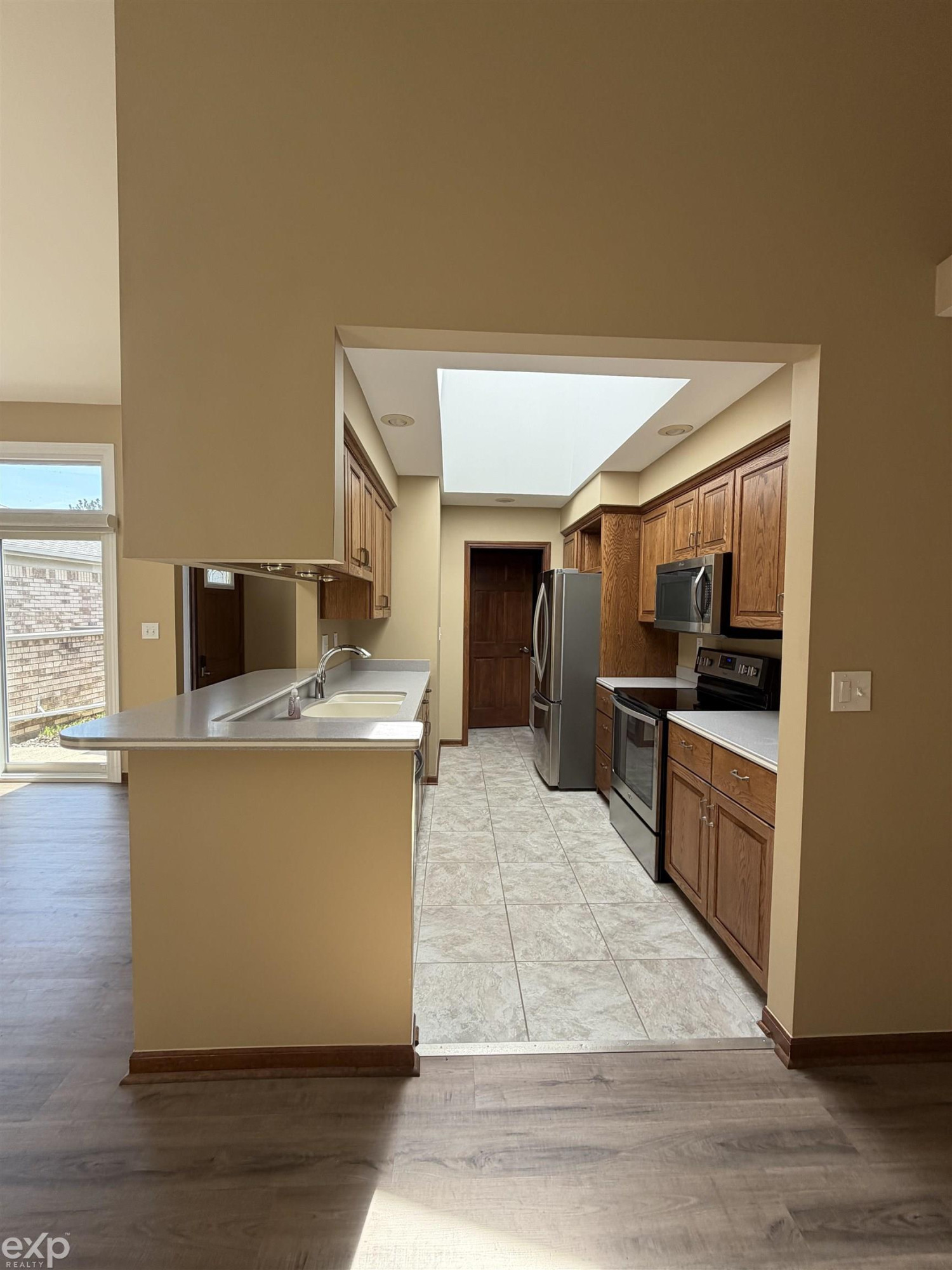 14715 Holly Ct Court, 62, Shelby Twp, MI 48315 — Photo 6