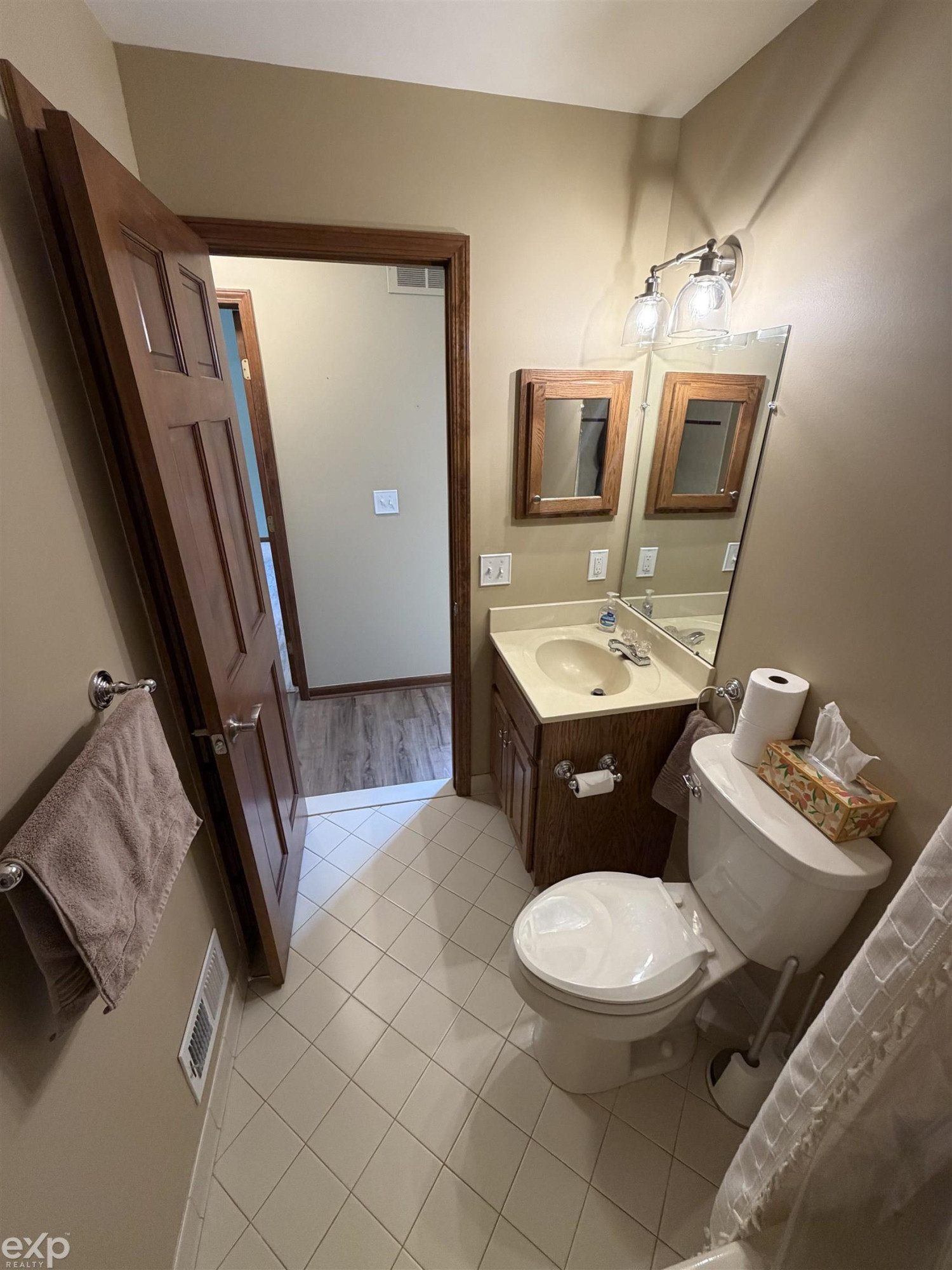 14715 Holly Ct Court, 62, Shelby Twp, MI 48315 — Photo 14