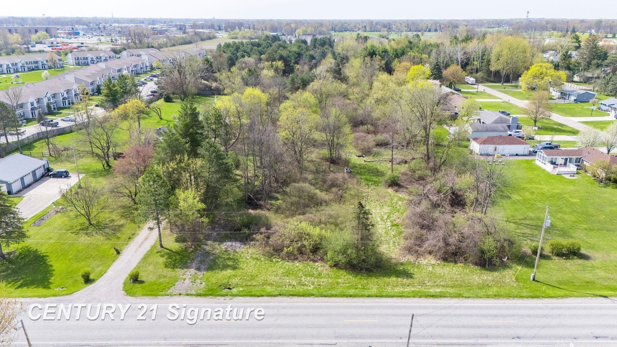 Schust Road, Saginaw, MI 48603 — Photo 17