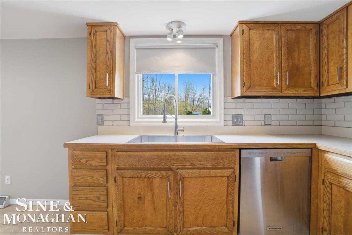 5293 Ponderosa Drive, MI 48049 — Photo 15