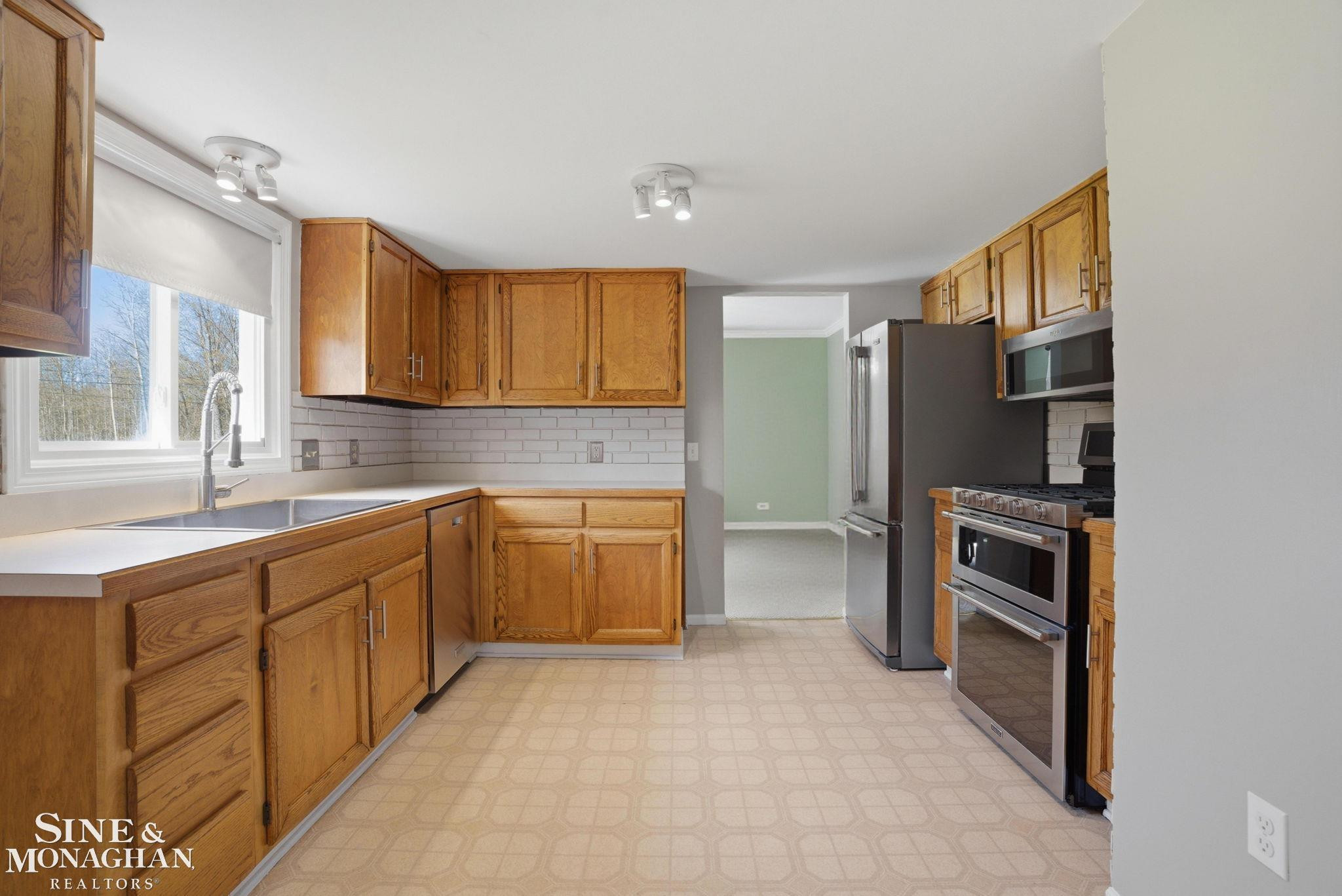 5293 Ponderosa Drive, MI 48049 — Photo 16