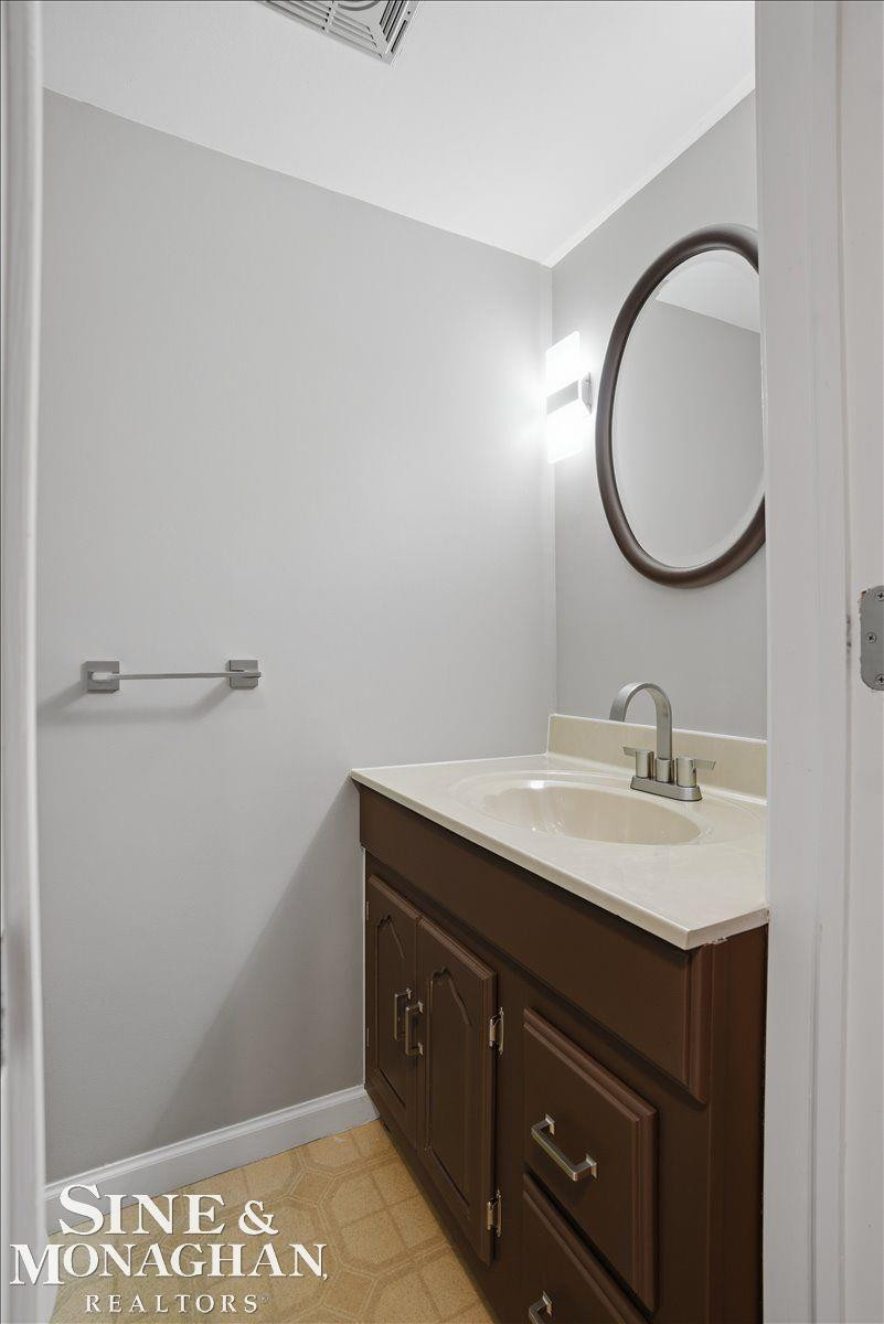5293 Ponderosa Drive, MI 48049 — Photo 20