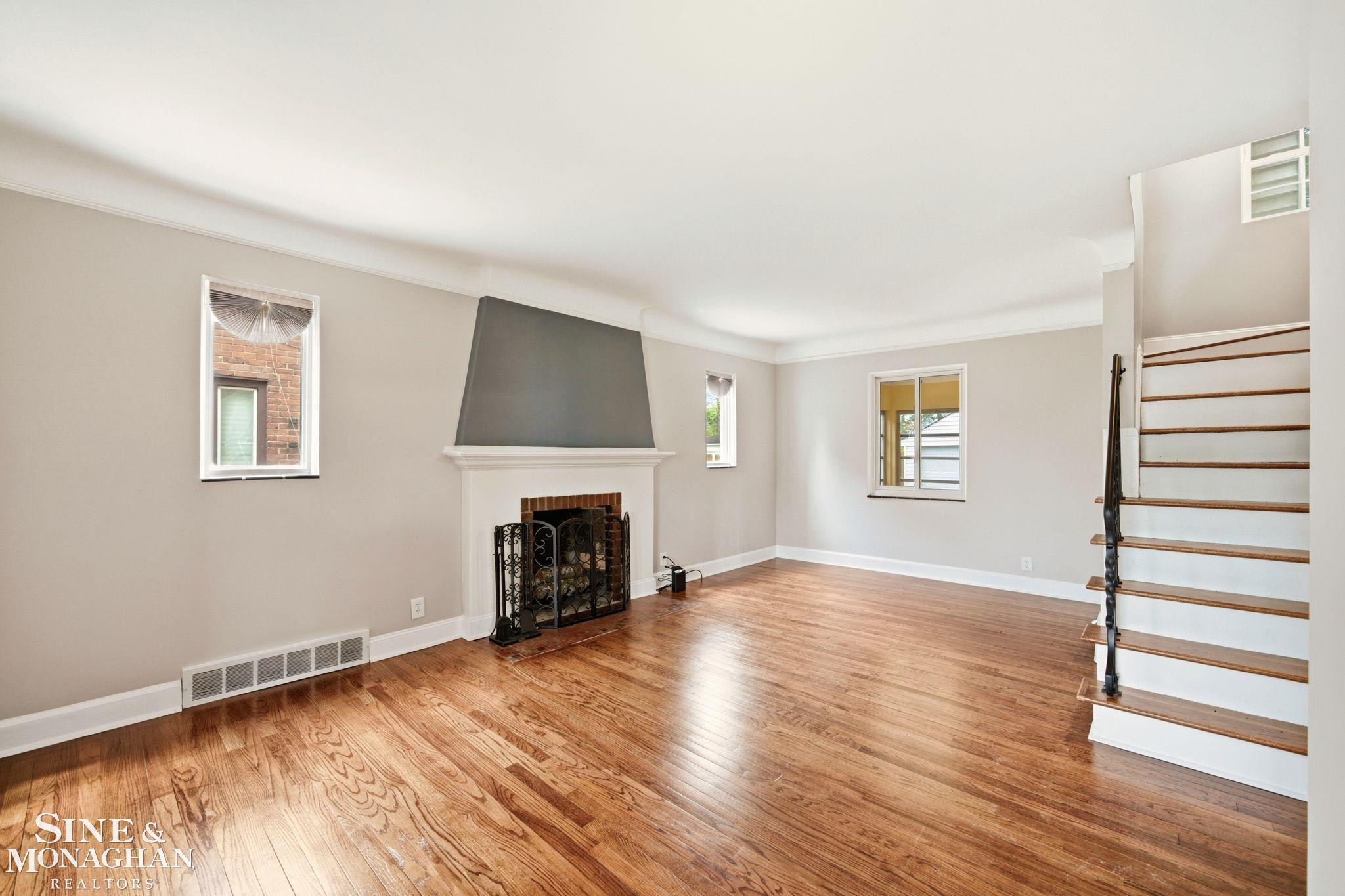 9155 Grayton Street, Detroit, MI 48224 — Photo 2