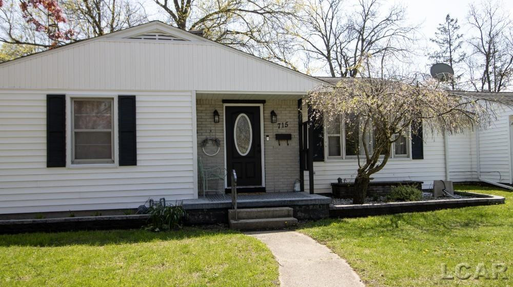 715 Alexander Drive, Adrian, MI 49221 — Photo 2