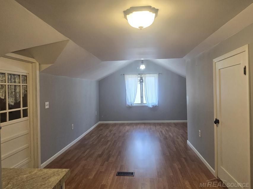 106 E Mechanic Street, Yale, MI 48097 — Photo 12