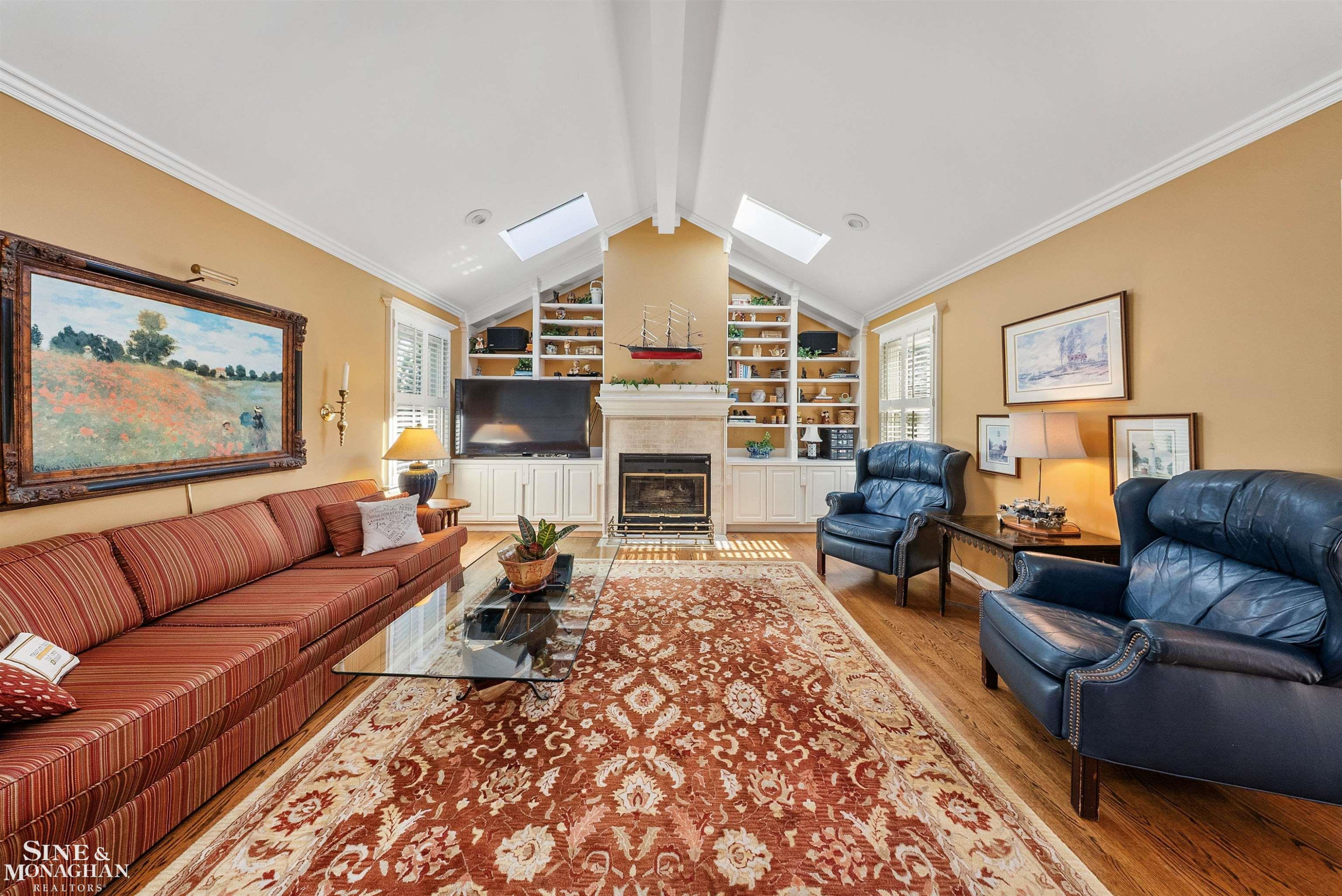 926 Hidden Lane, Grosse Pointe Woods, MI 48236 — Photo 2