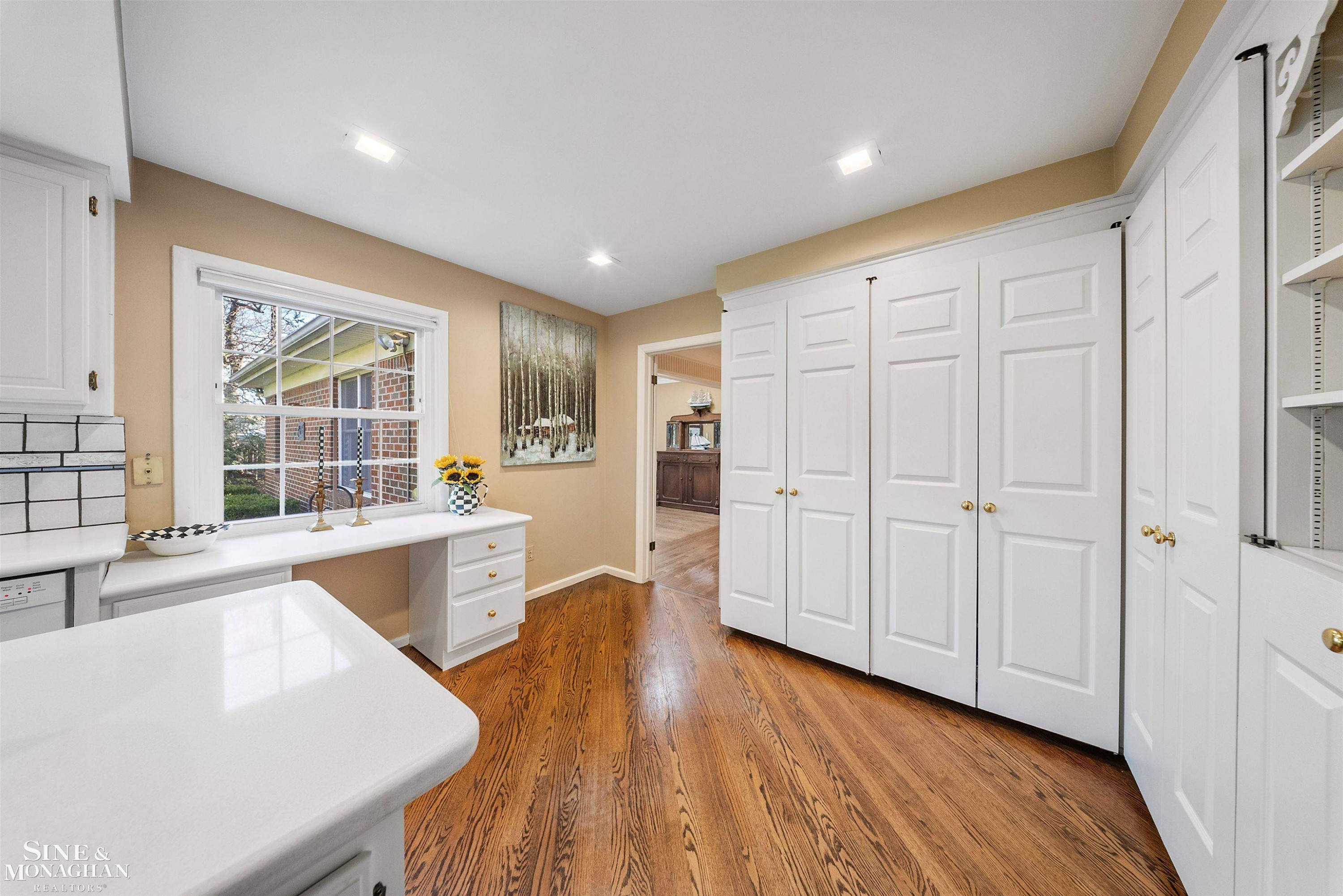 926 Hidden Lane, Grosse Pointe Woods, MI 48236 — Photo 17