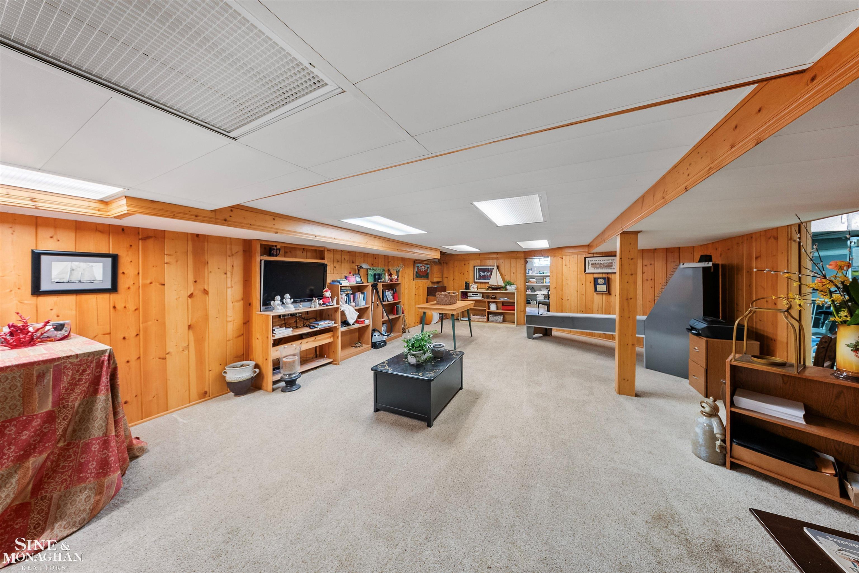 926 Hidden Lane, Grosse Pointe Woods, MI 48236 — Photo 31