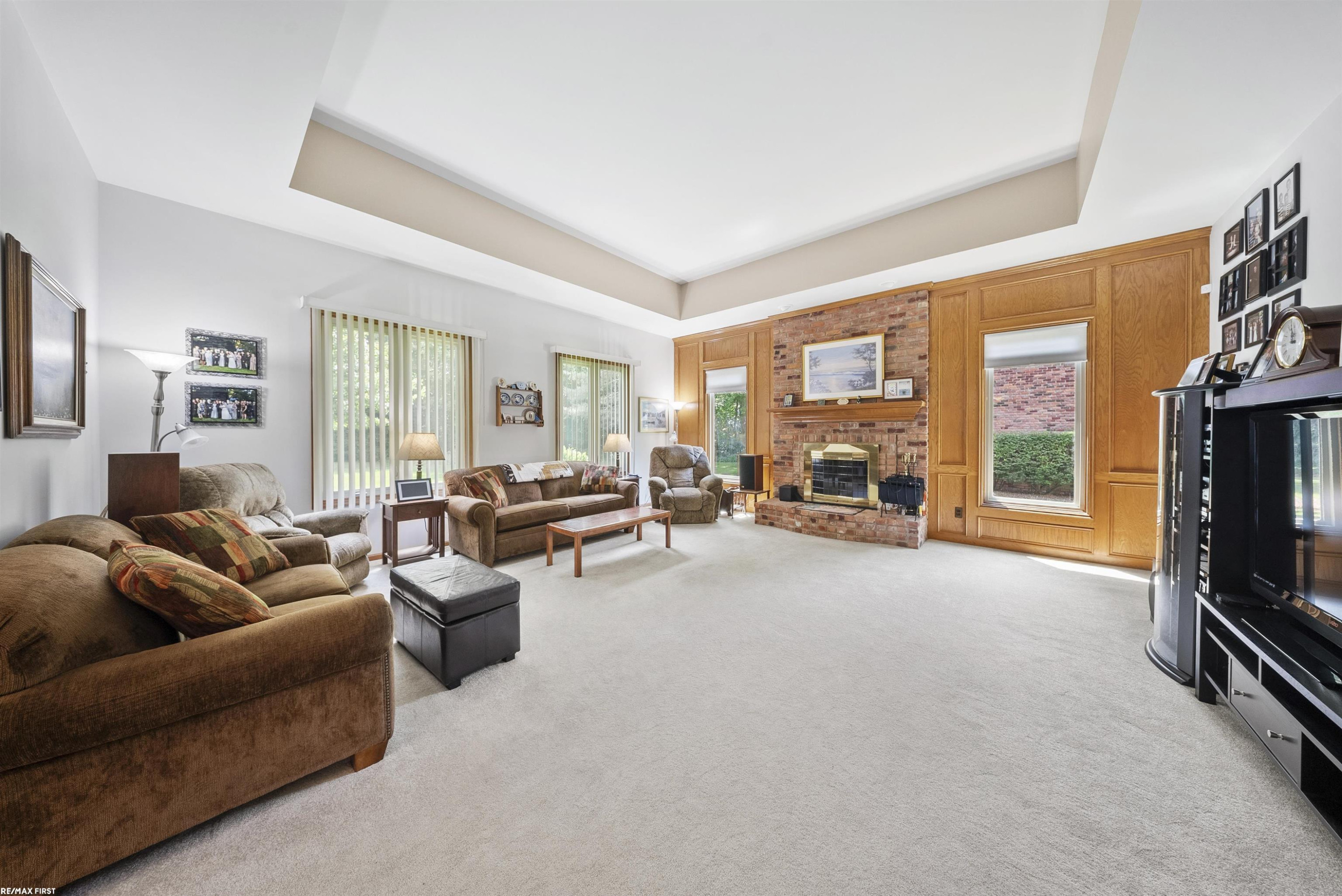 42150 Margaret Drive, Clinton Twp, MI 48038 — Photo 15