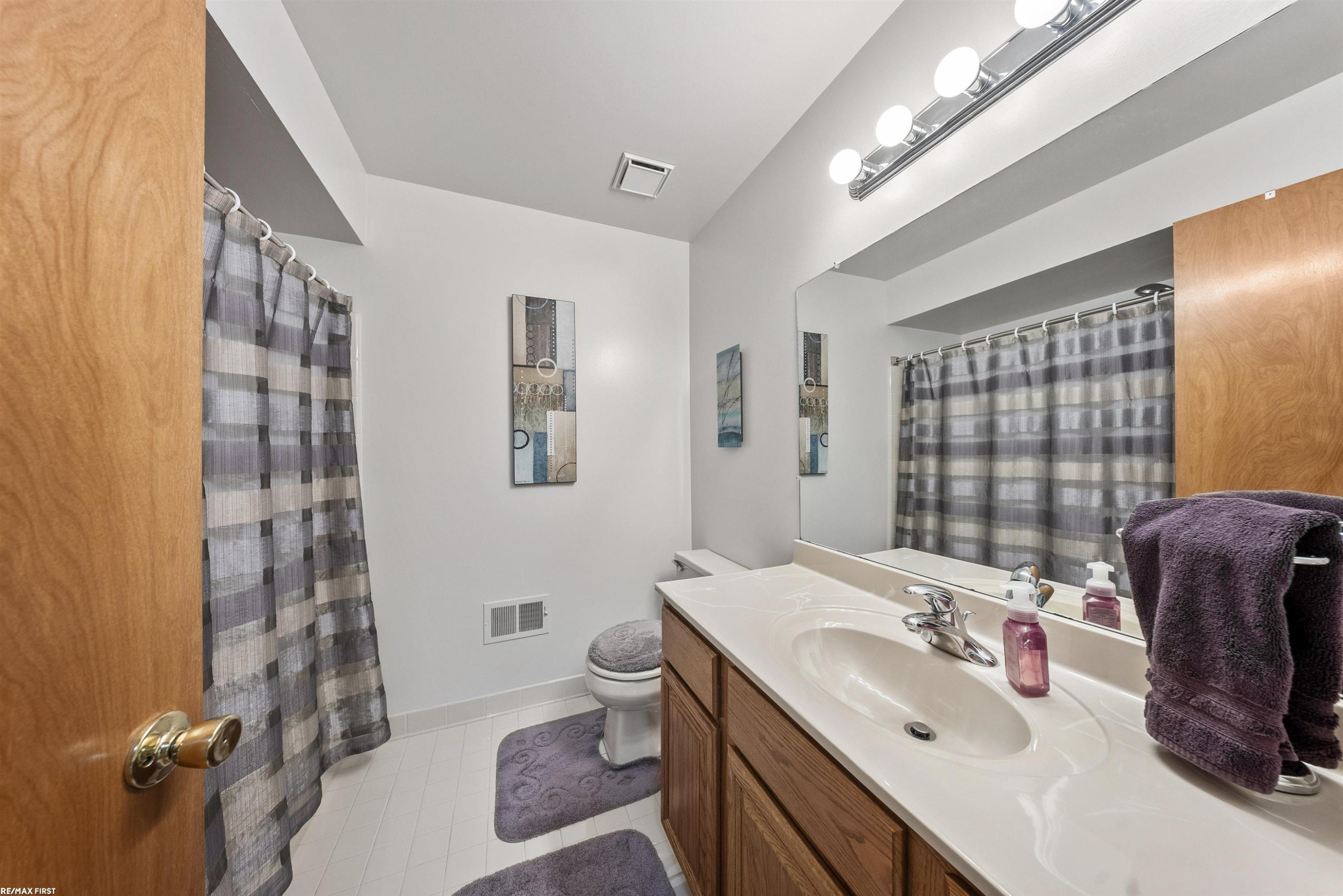 42150 Margaret Drive, Clinton Twp, MI 48038 — Photo 34
